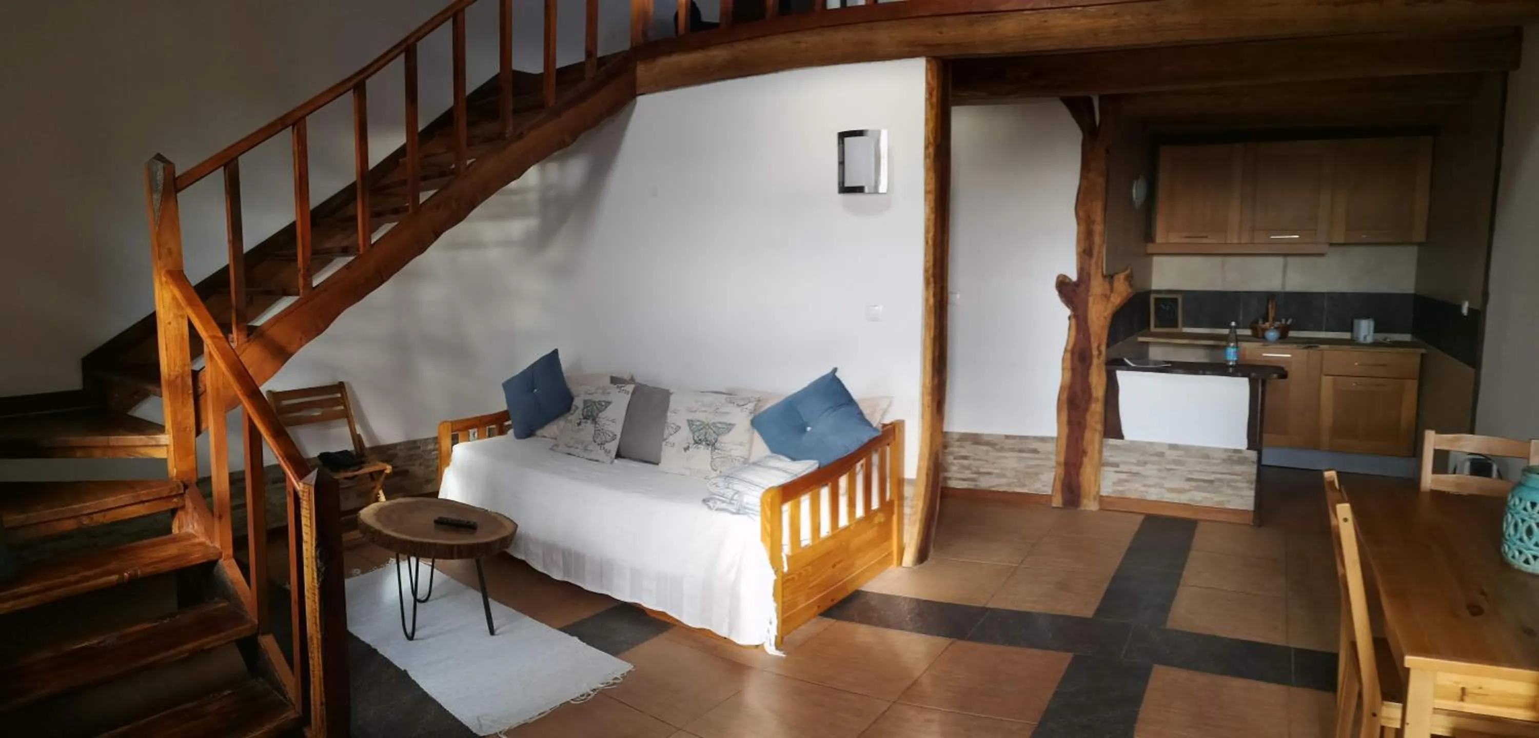 Living room, Bed in Hotel os Moinhos
