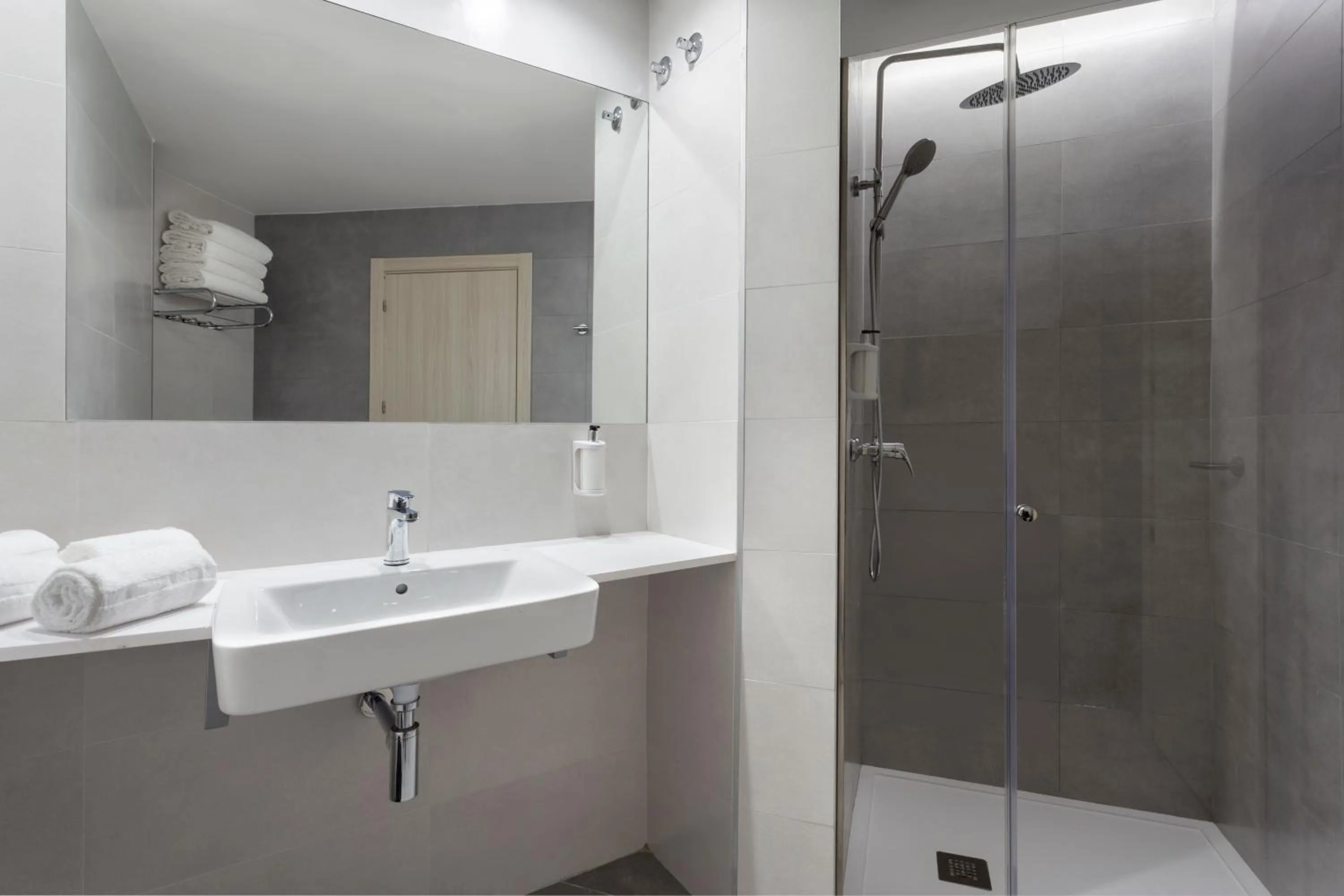 Bathroom in B&B HOTEL Madrid Alcorcón