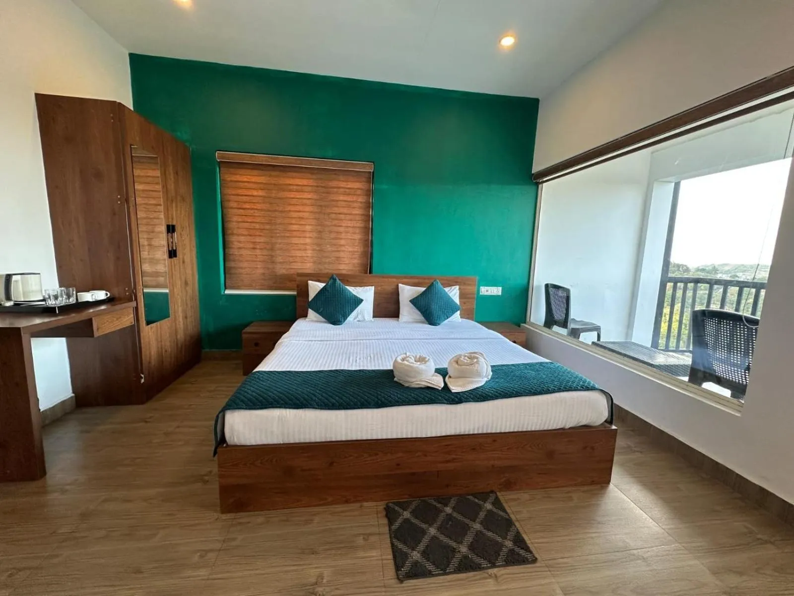 Balcony/Terrace, Bed in Vagamon Hill Chimes