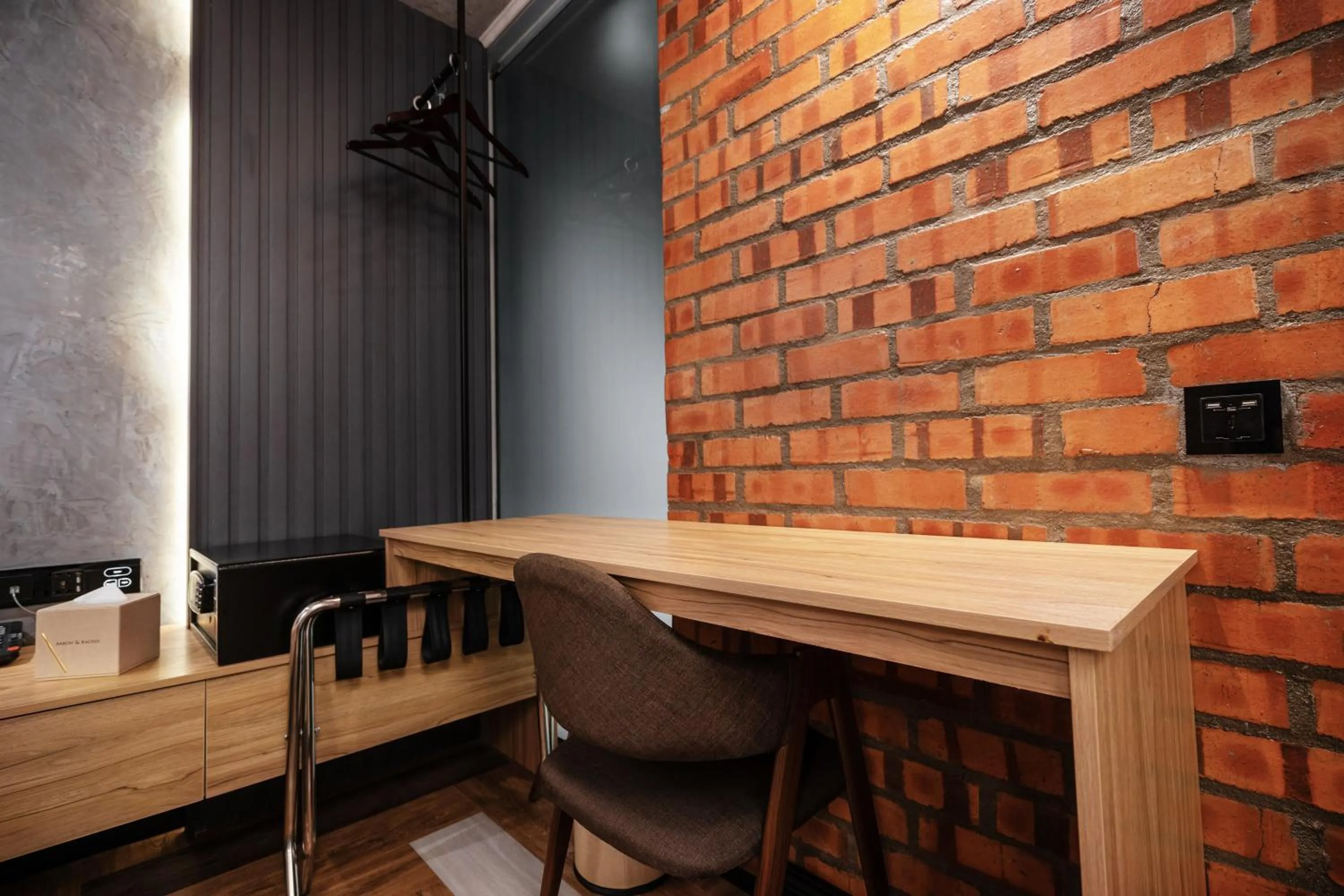 Seating area in A&R Urban Hotel