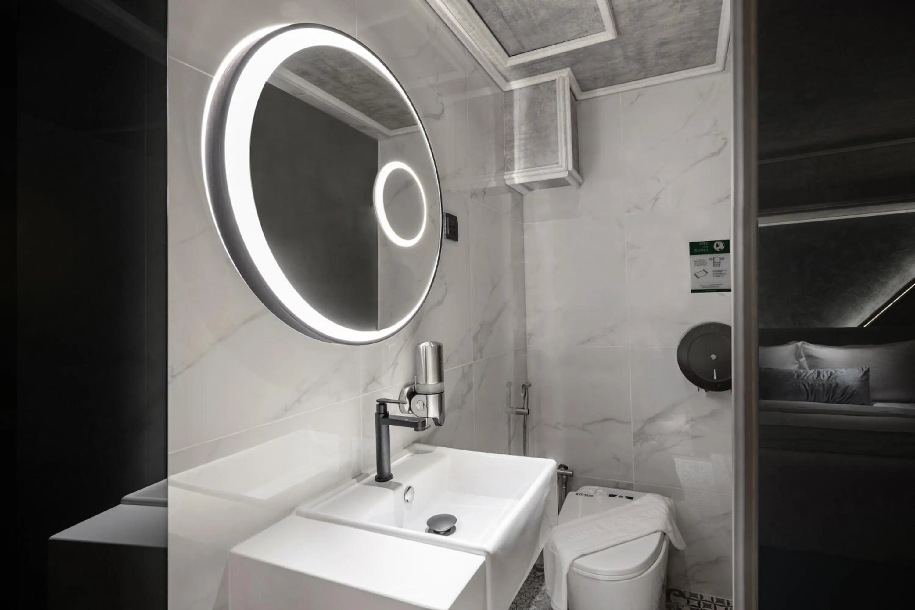 Toilet in A&R Urban Hotel