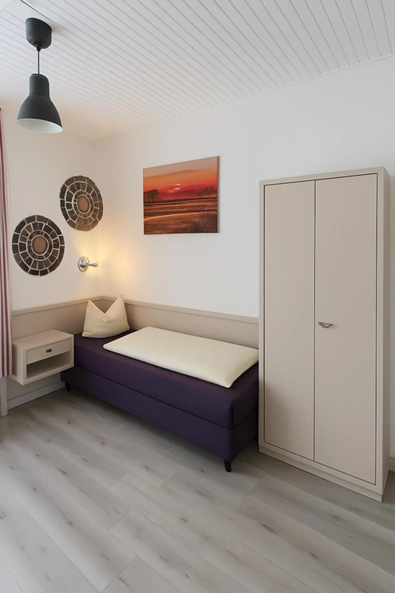 Photo of the whole room, Bed in Hotel Skada City Cölln