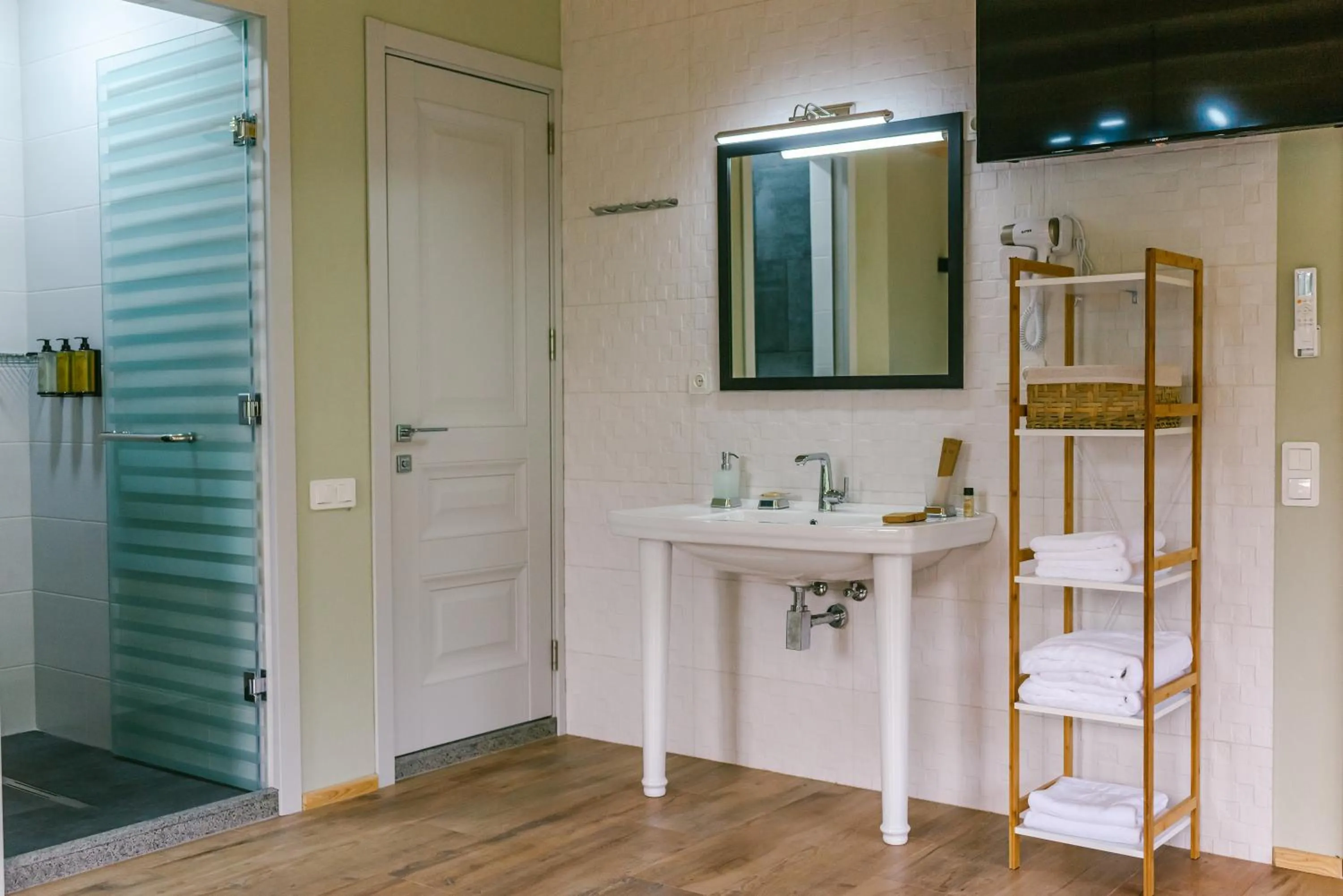 Bathroom in Hotel Chateau Iveri
