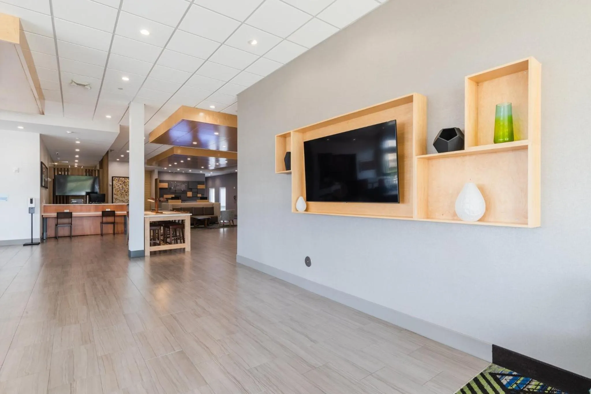 Property building in Holiday Inn Express & Suites Columbia Downtown The Vista by IHG