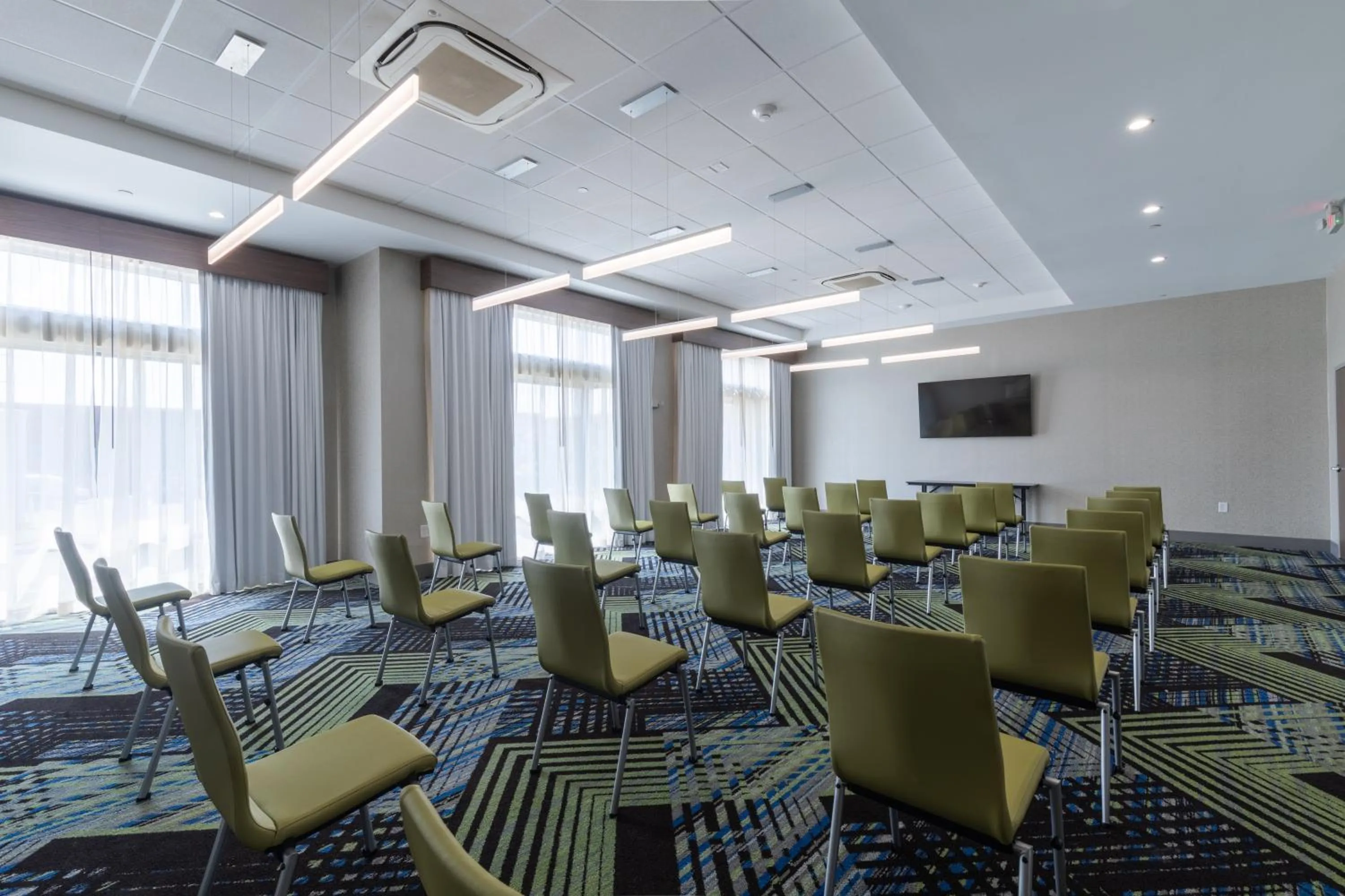 Meeting/conference room in Holiday Inn Express & Suites Columbia Downtown The Vista by IHG