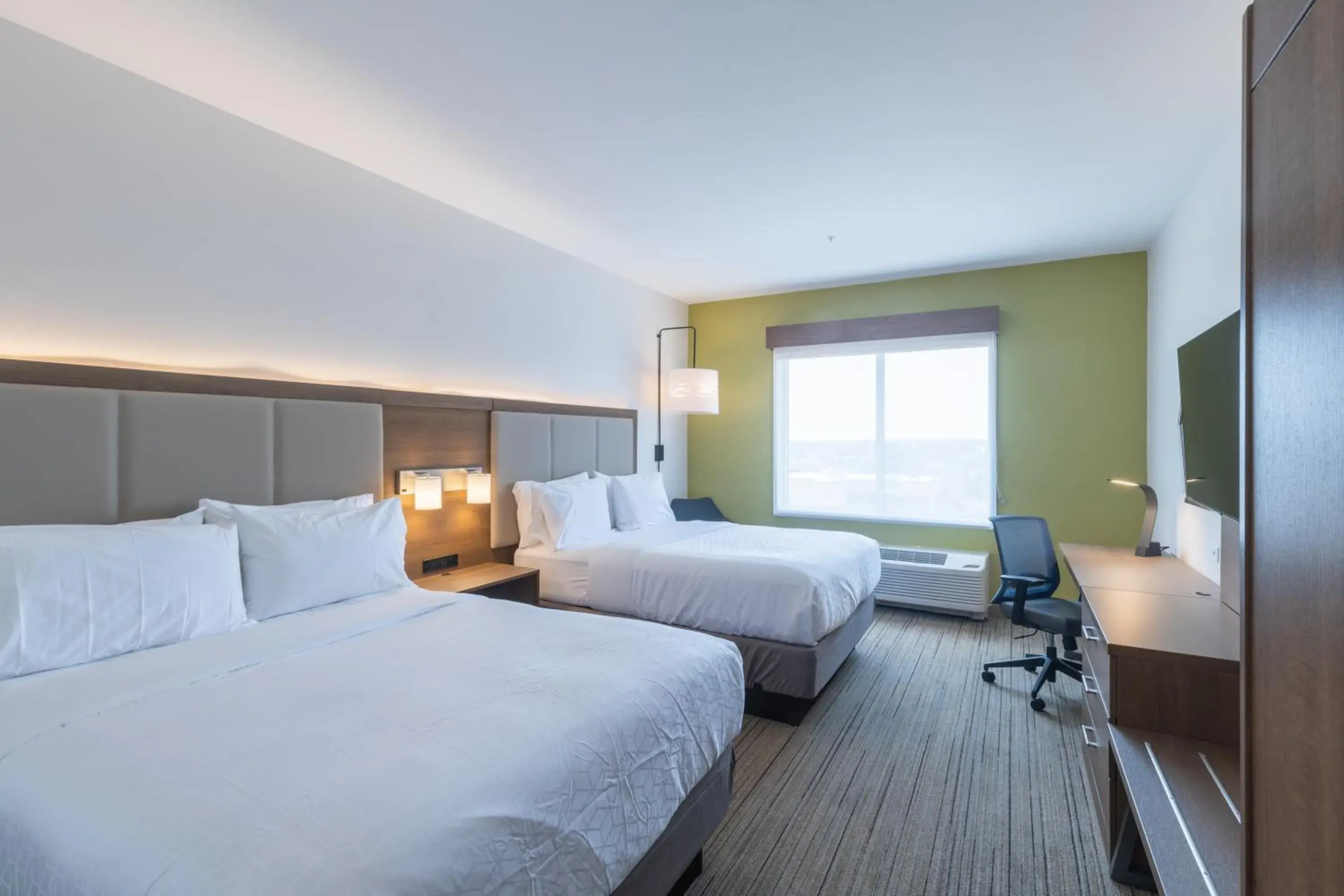 Standard Room in Holiday Inn Express & Suites Columbia Downtown The Vista by IHG Standard Room in Holiday Inn Express & Suites Columbia Downtown The Vista by IHG