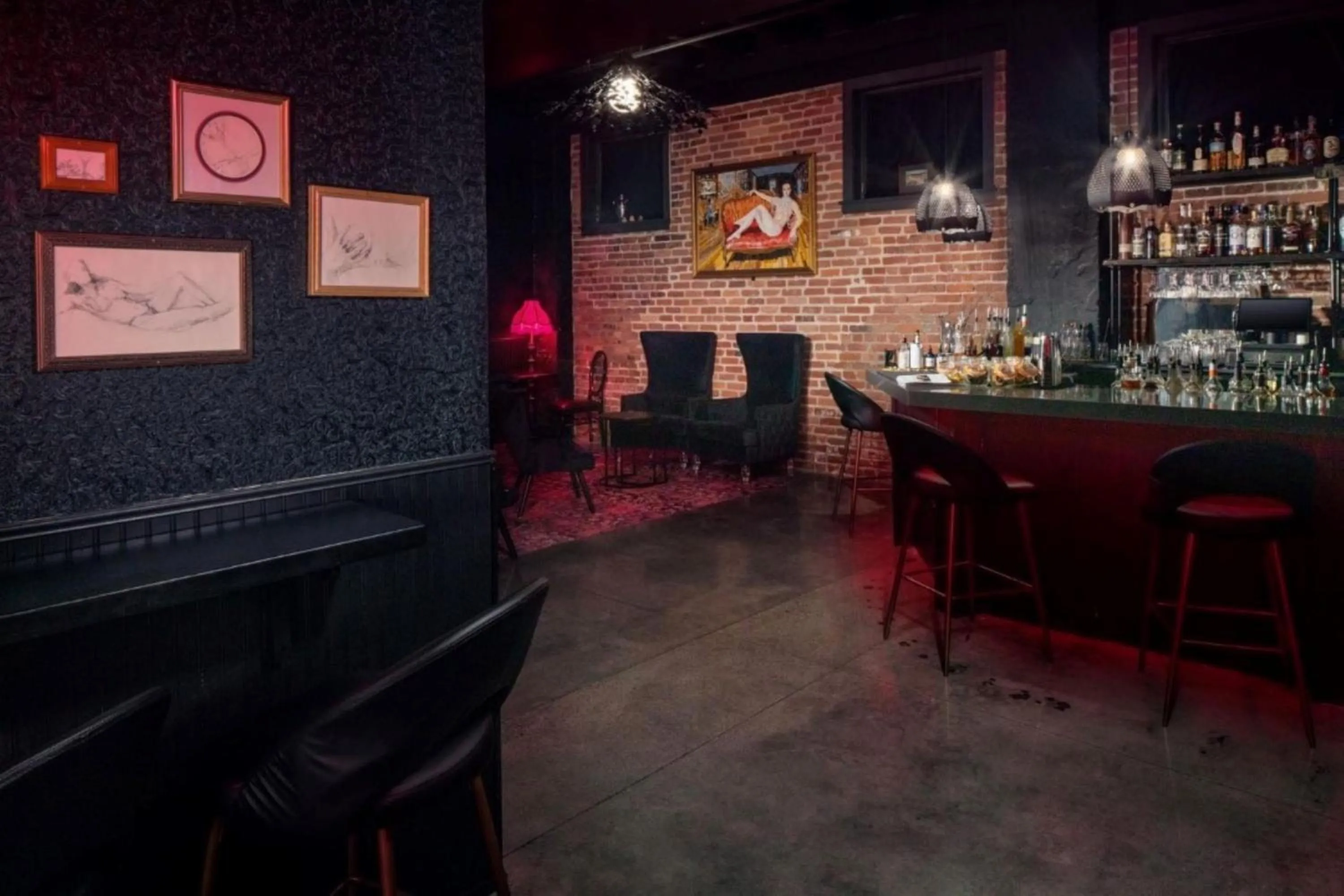 Lounge or bar in Hotel Indigo - Omaha Downtown by IHG