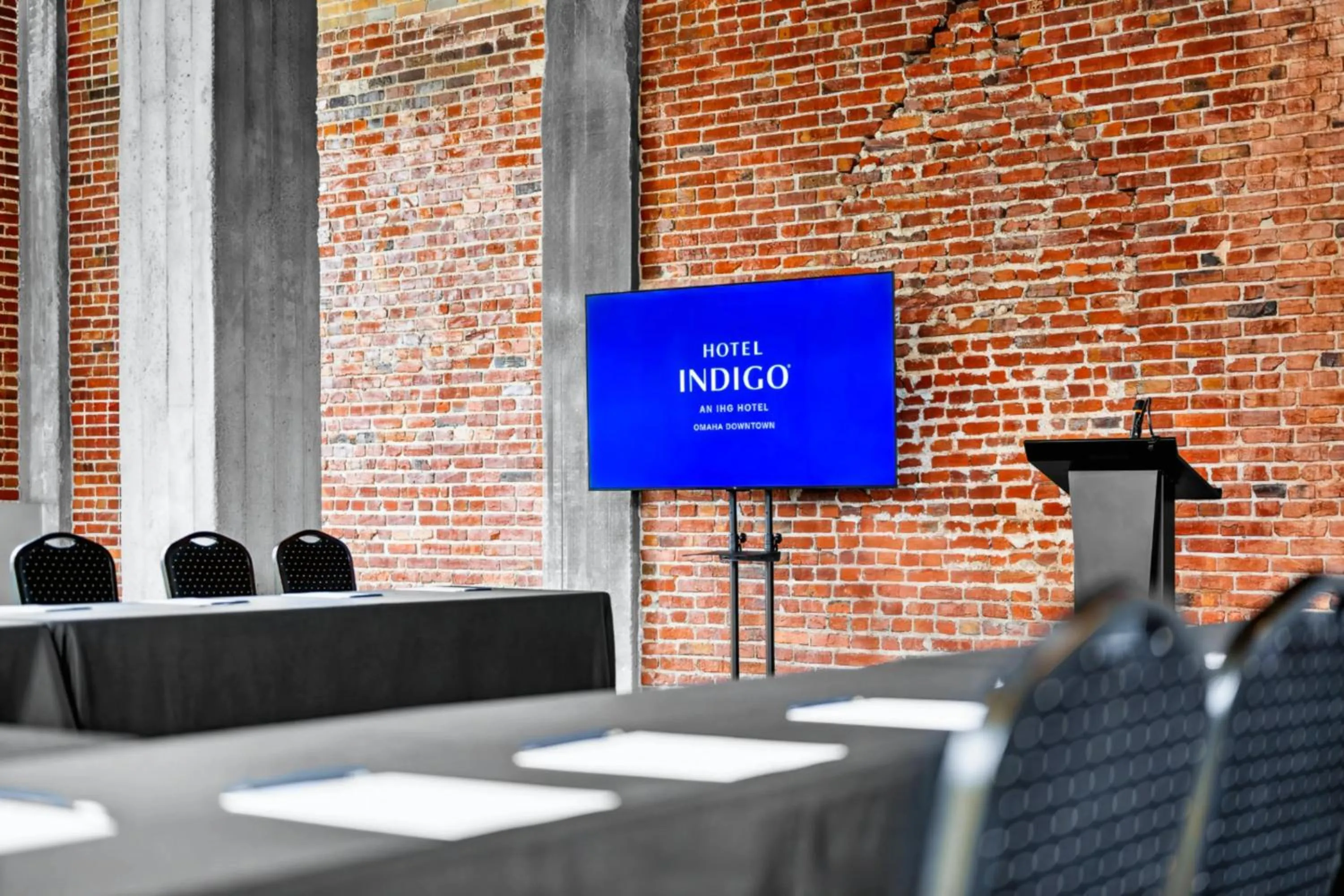 Meeting/conference room in Hotel Indigo - Omaha Downtown by IHG