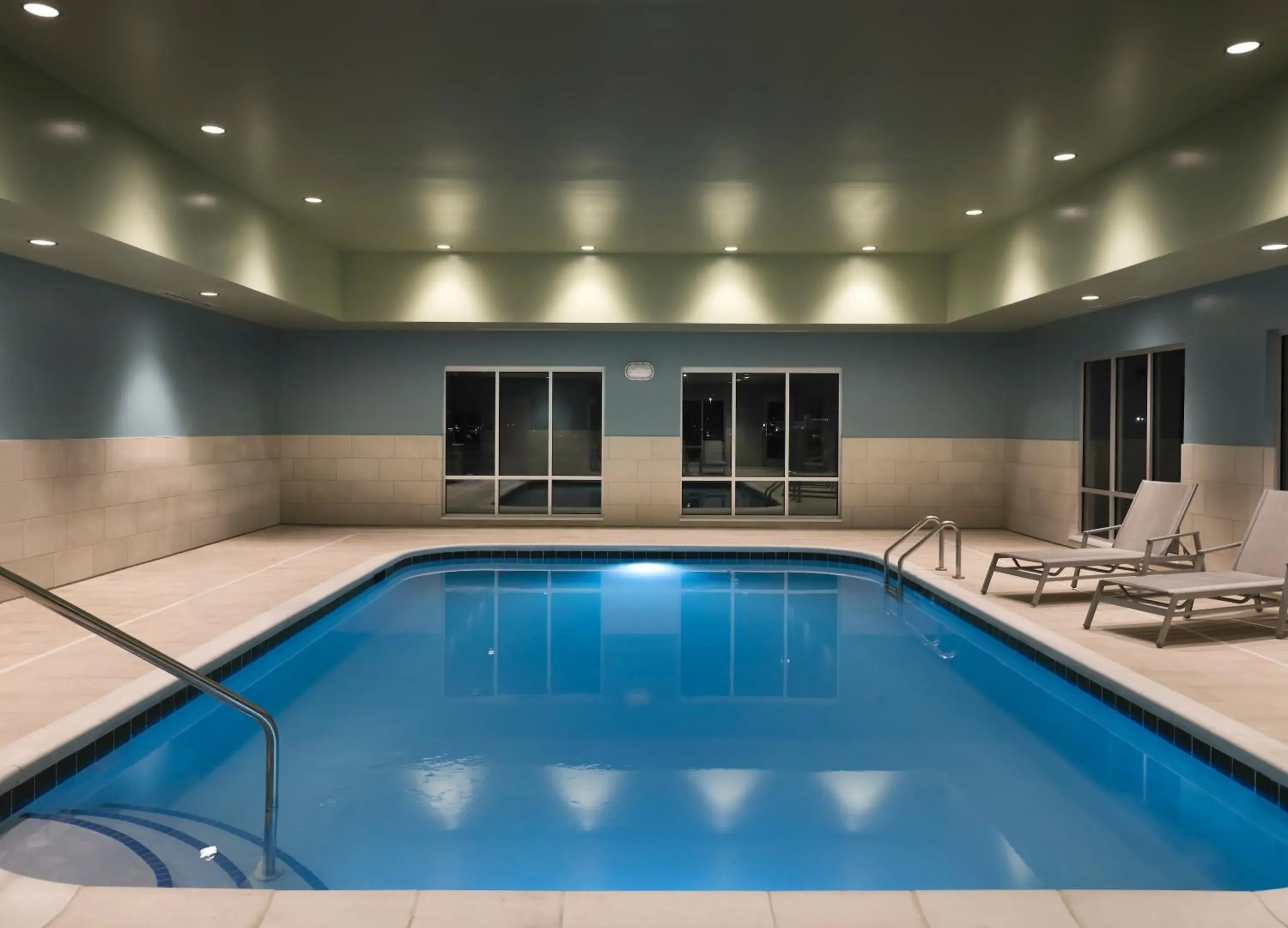 Swimming pool in Holiday Inn Express & Suites - Lockport by IHG Swimming pool in Holiday Inn Express & Suites - Lockport by IHG