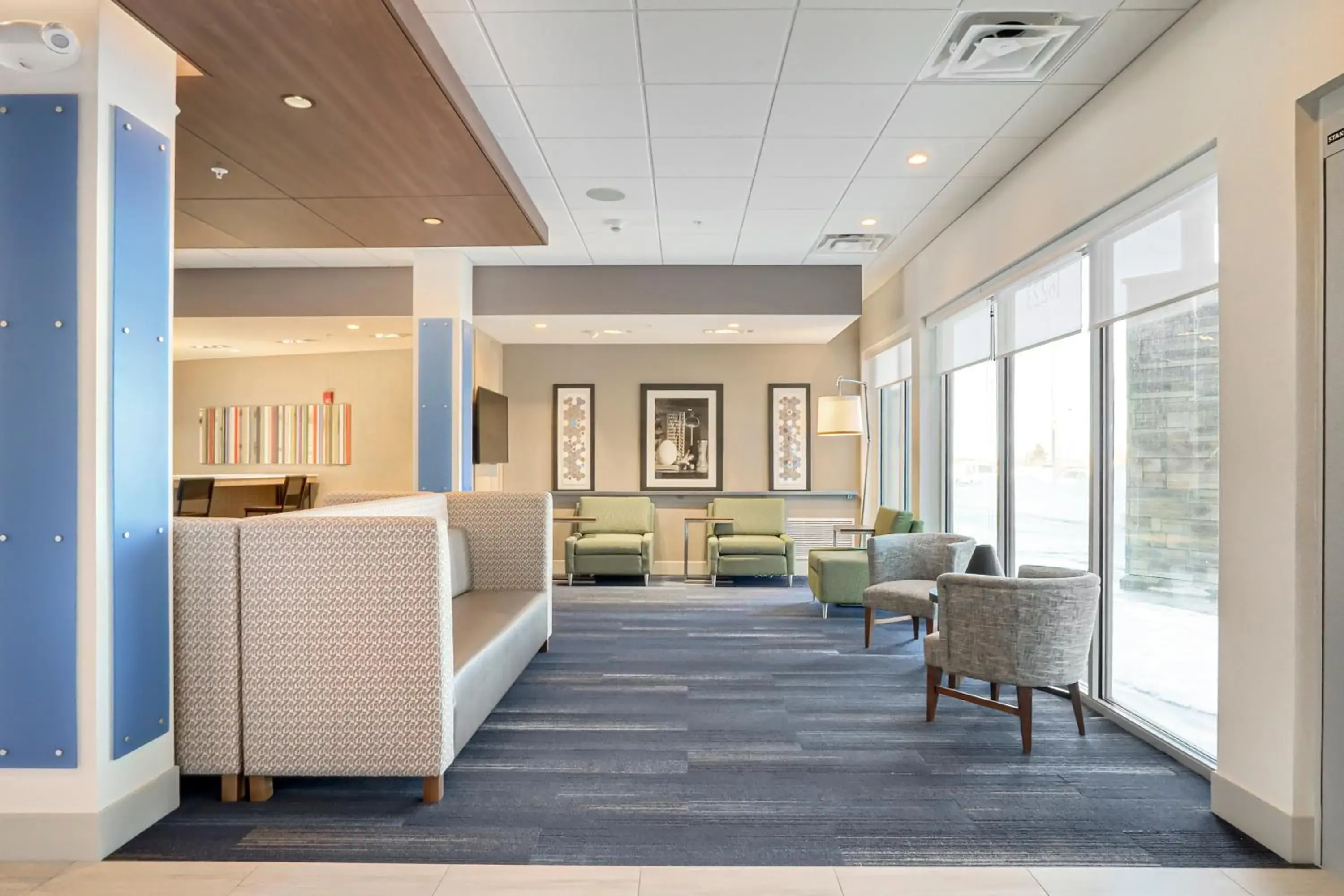 Lobby or reception in Holiday Inn Express & Suites - Lockport by IHG Lobby or reception in Holiday Inn Express & Suites - Lockport by IHG