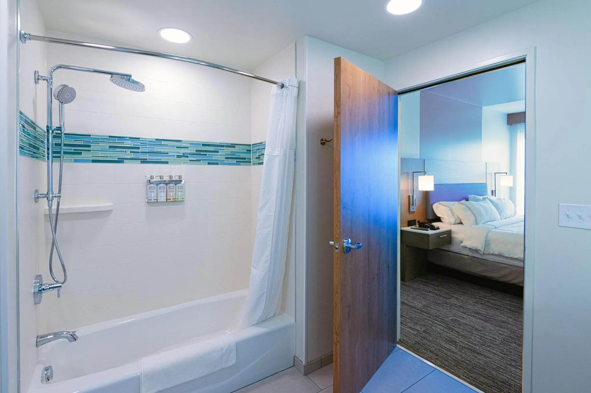 Photo of the whole room in EVEN Hotel Rochester - Mayo Clinic Area by IHG