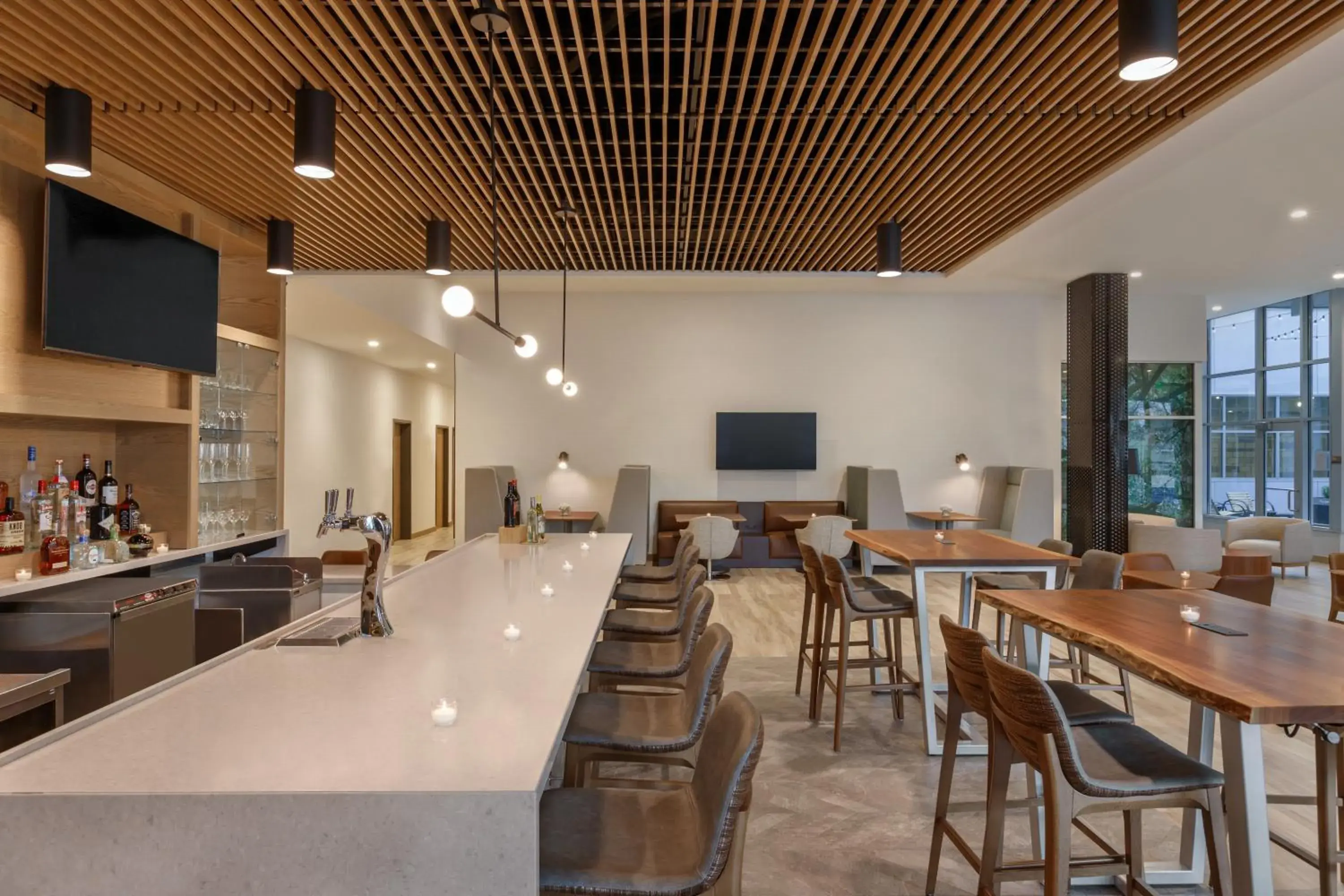 Restaurant/places to eat in Staybridge Suites Rochester - Mayo Clinic Area by IHG Restaurant/places to eat in Staybridge Suites Rochester - Mayo Clinic Area by IHG