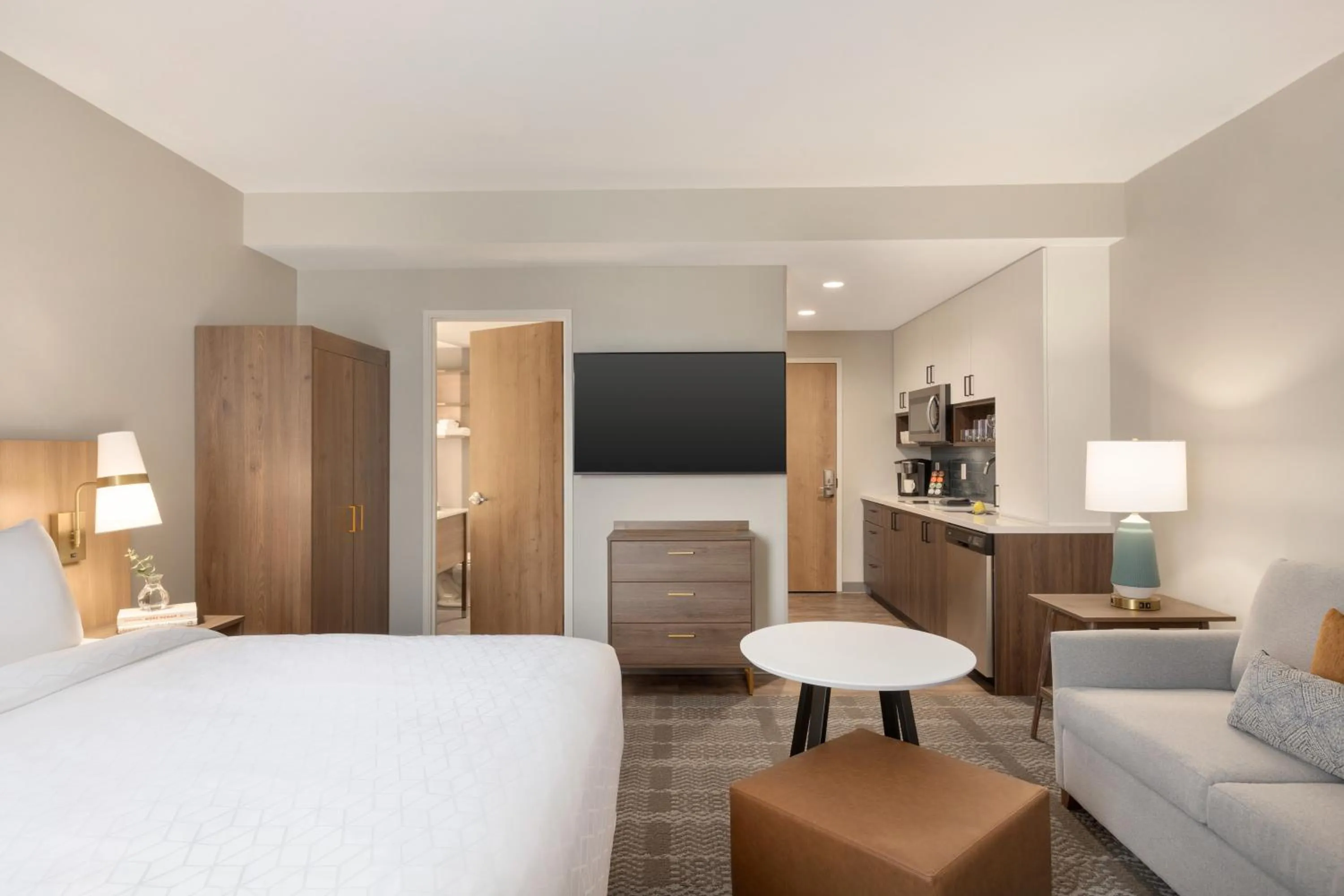 Photo of the whole room, Bed in Staybridge Suites Rochester - Mayo Clinic Area by IHG