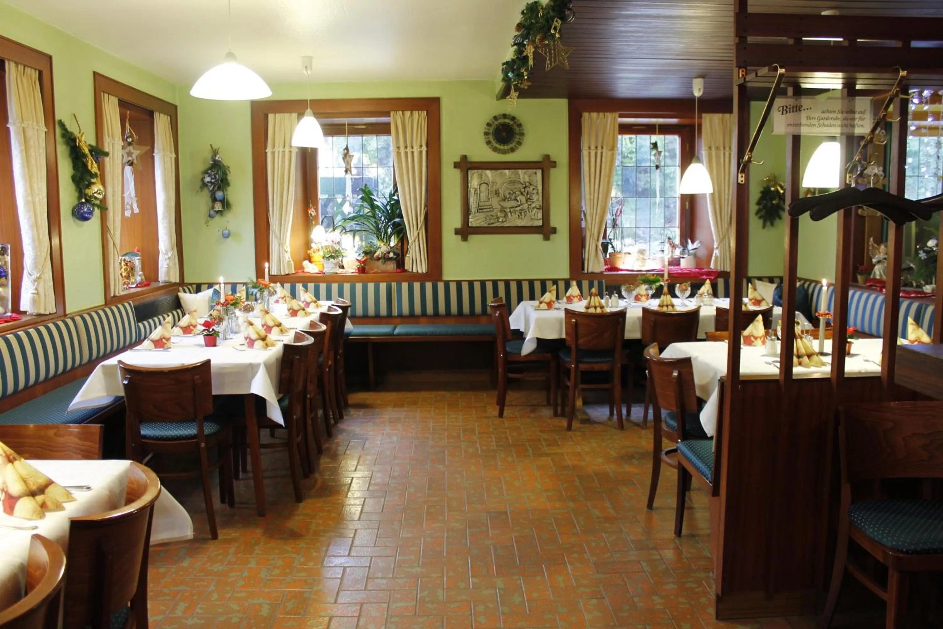 Restaurant/places to eat in Gasthof zum Waldstein