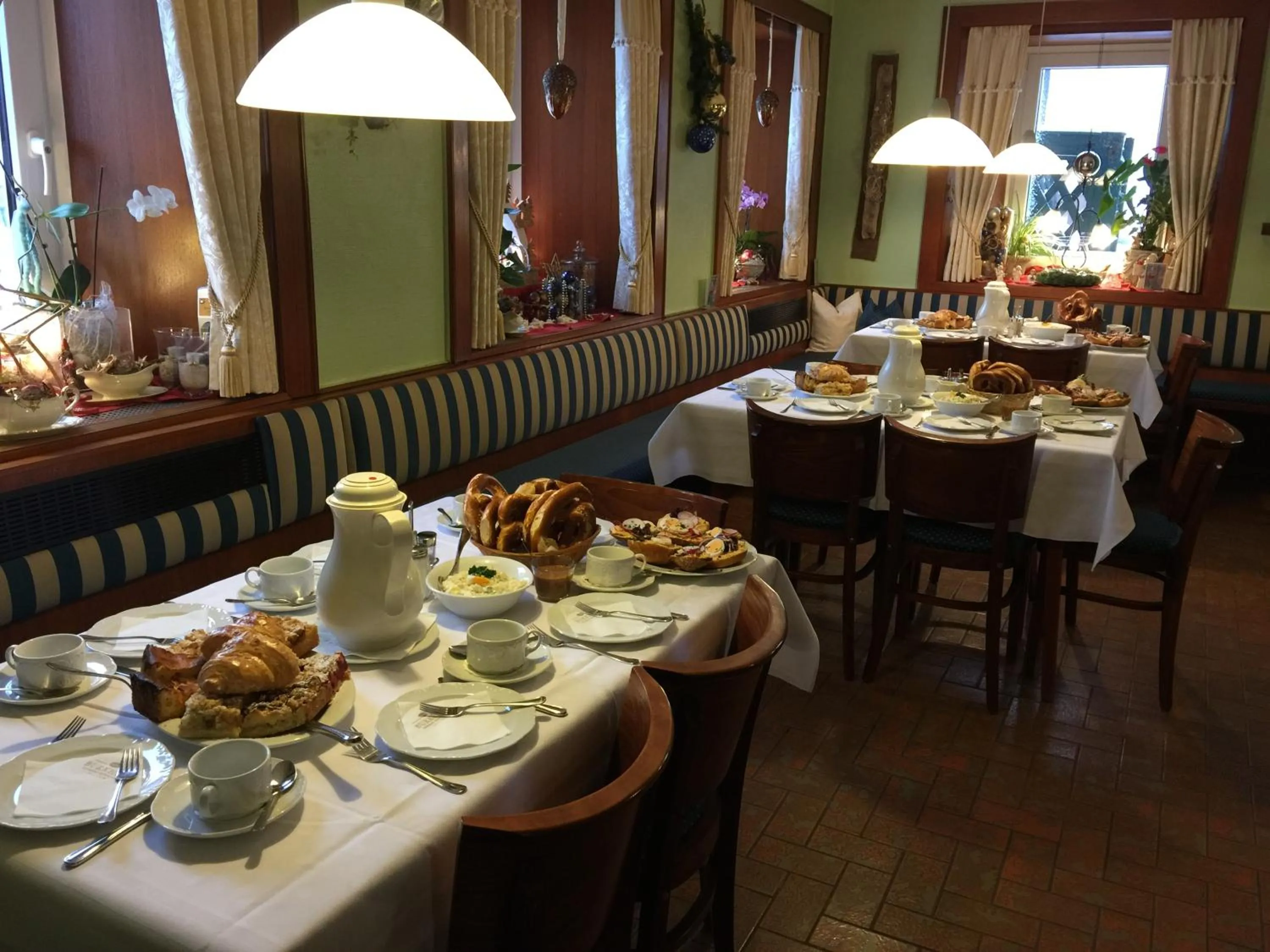 Restaurant/places to eat in Gasthof zum Waldstein