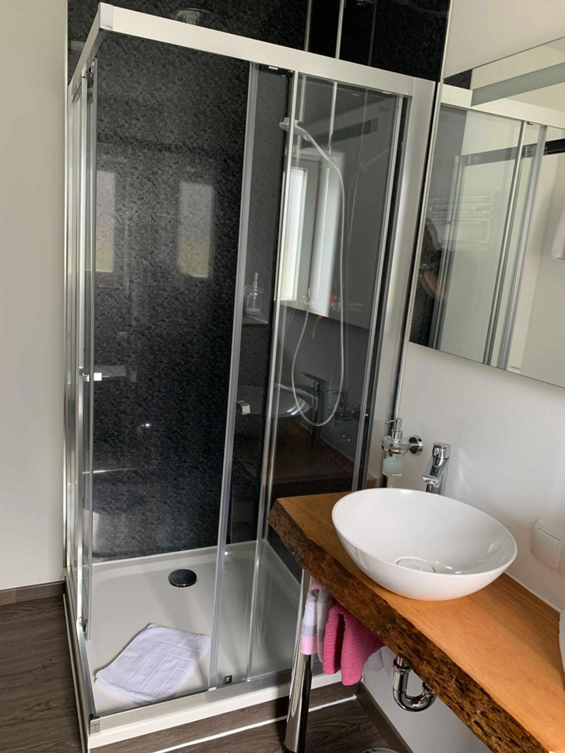 Bathroom in Gasthof zum Waldstein