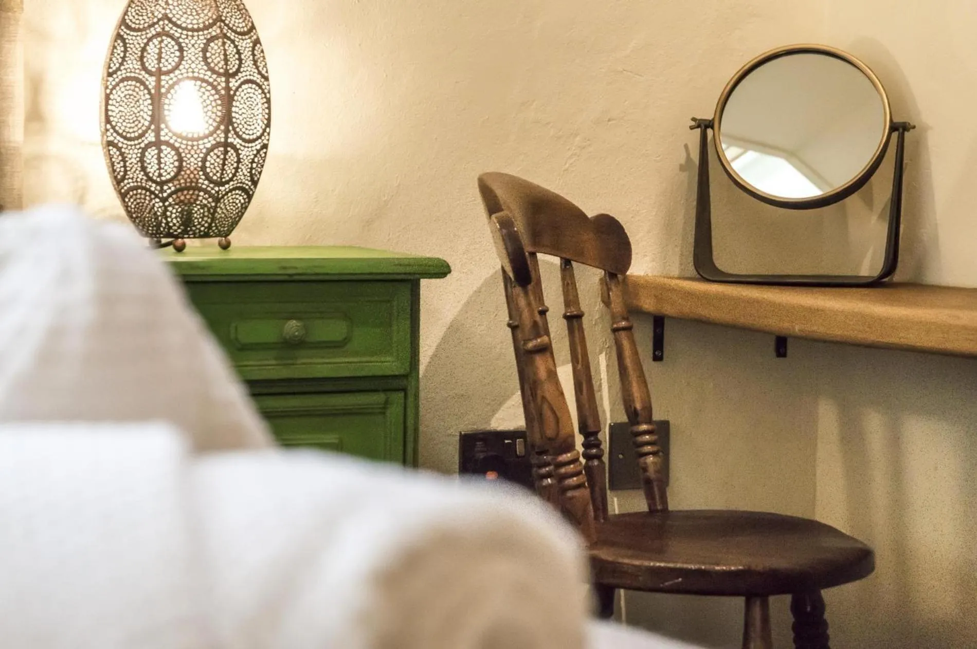 Floor plan, Bed in Lavender - Luxurious Barn Conversion - Blossom Farm