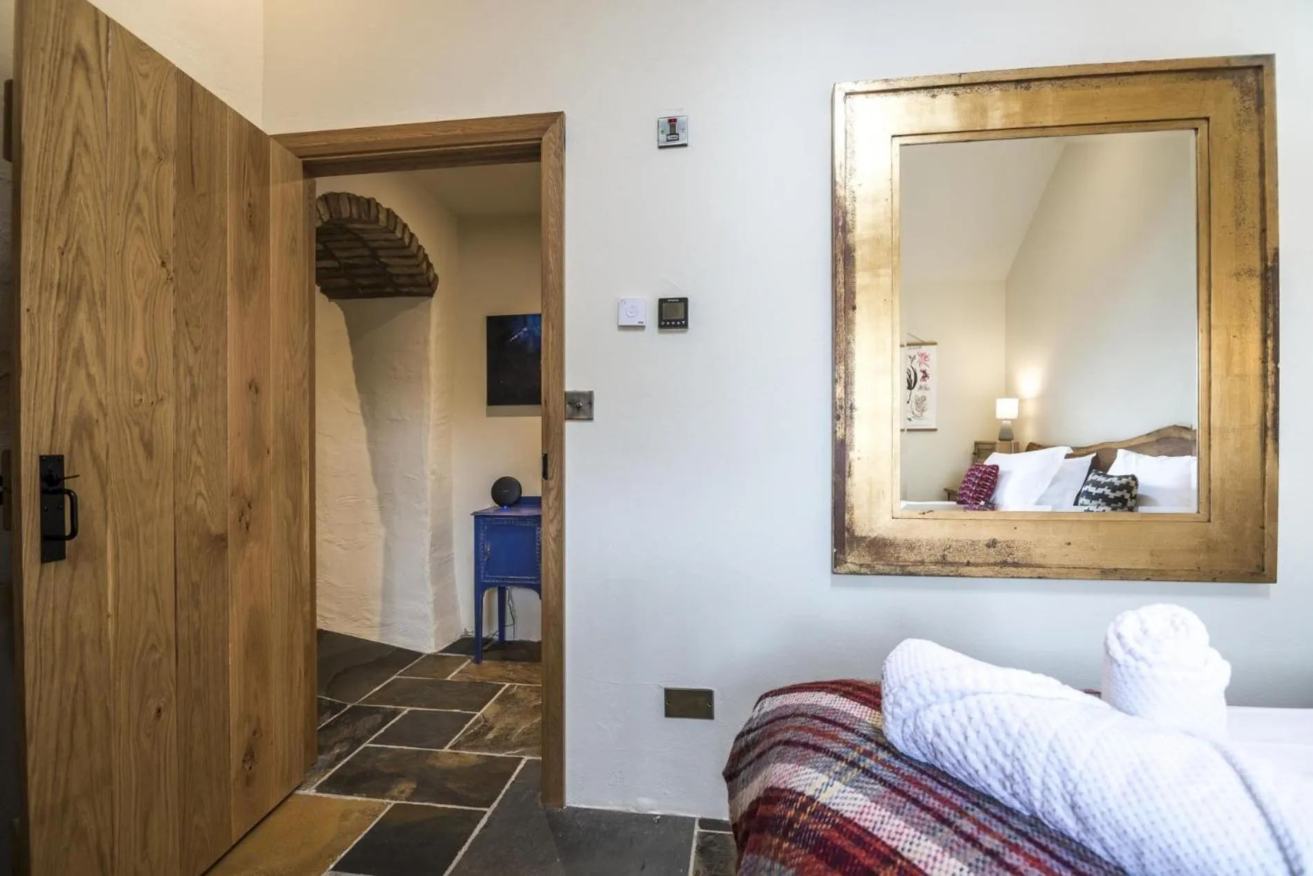 Floor plan, Bed in Lavender - Luxurious Barn Conversion - Blossom Farm