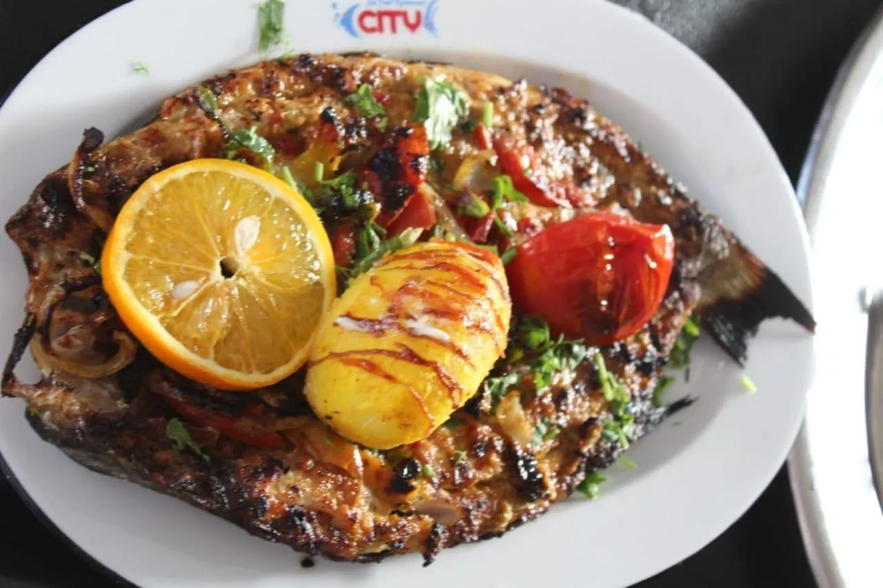 Restaurant/places to eat in Jewel Gameel appartement