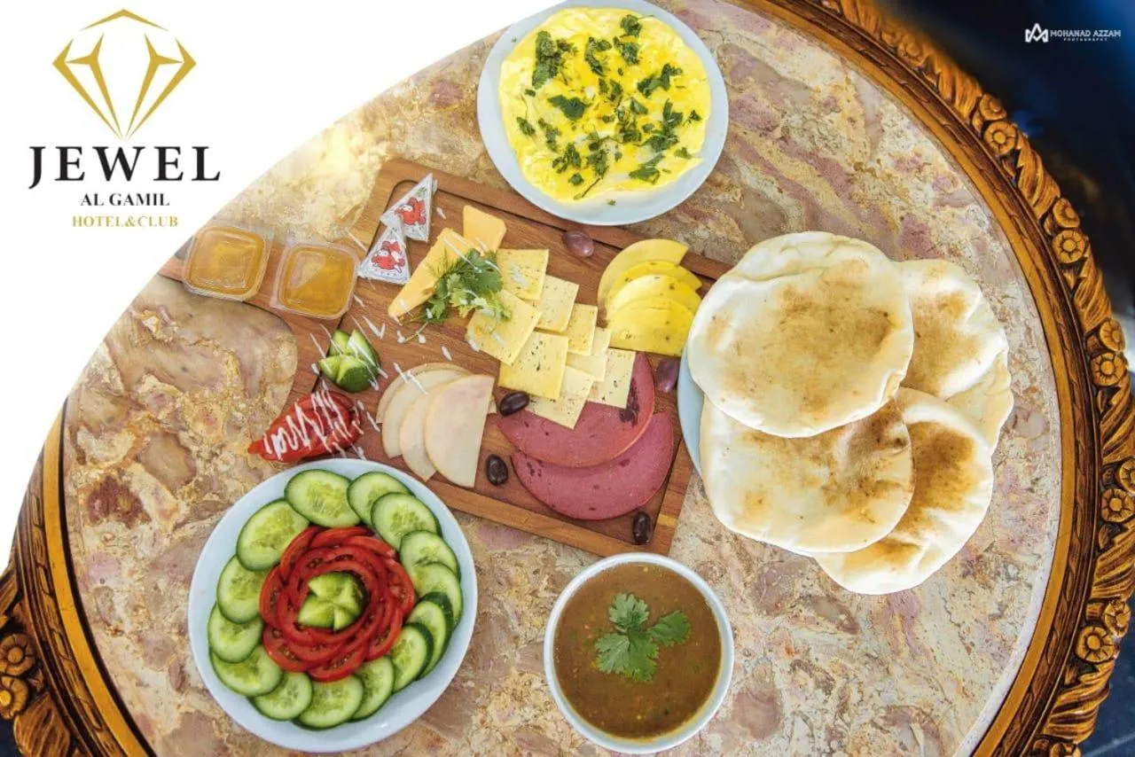 Restaurant/places to eat in Jewel Gameel appartement