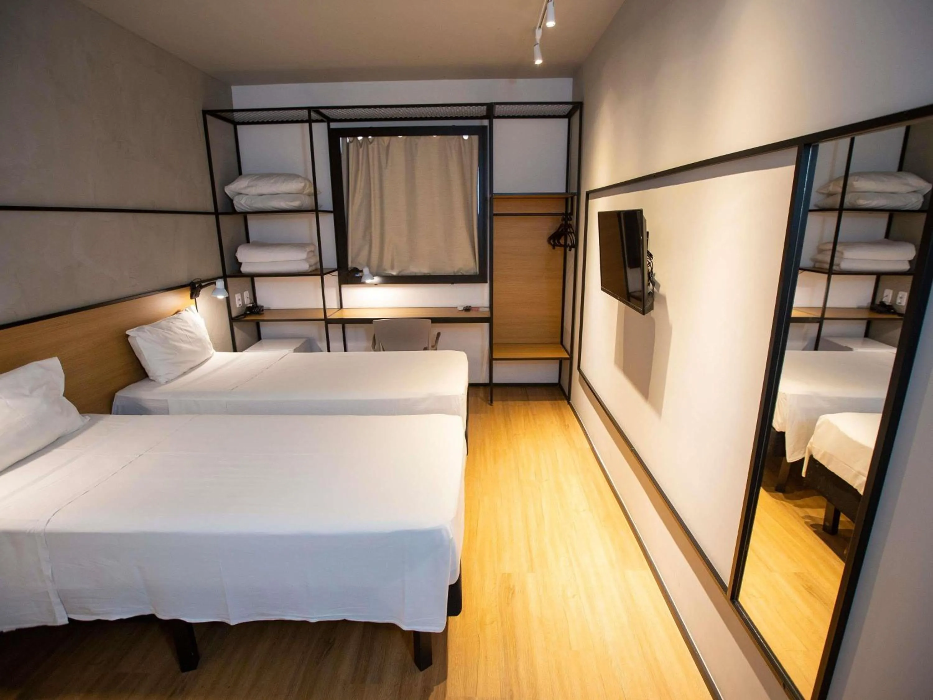 Bedroom, Bed in ibis Cuiaba Shopping