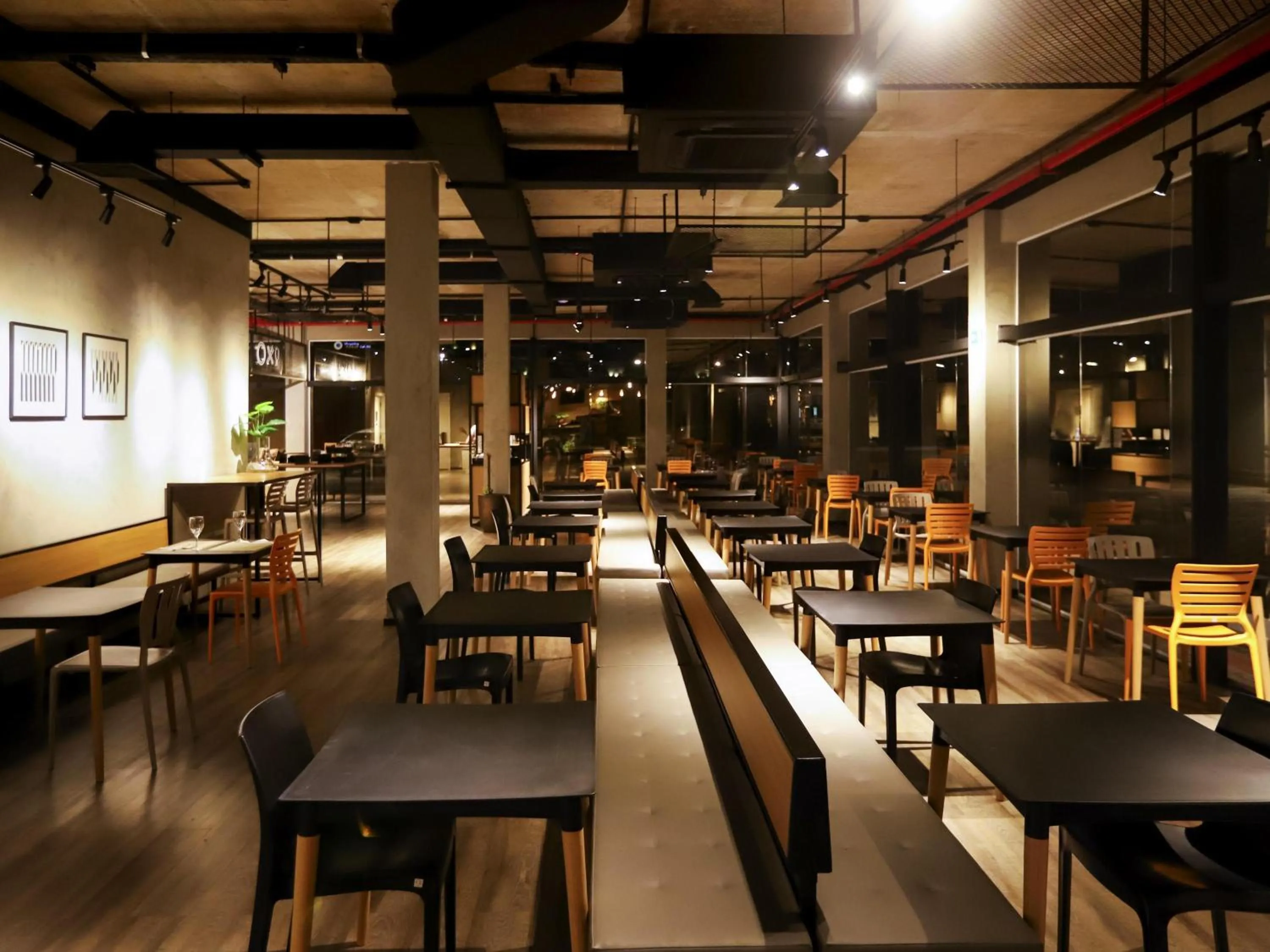 Restaurant/places to eat in ibis Cuiaba Shopping