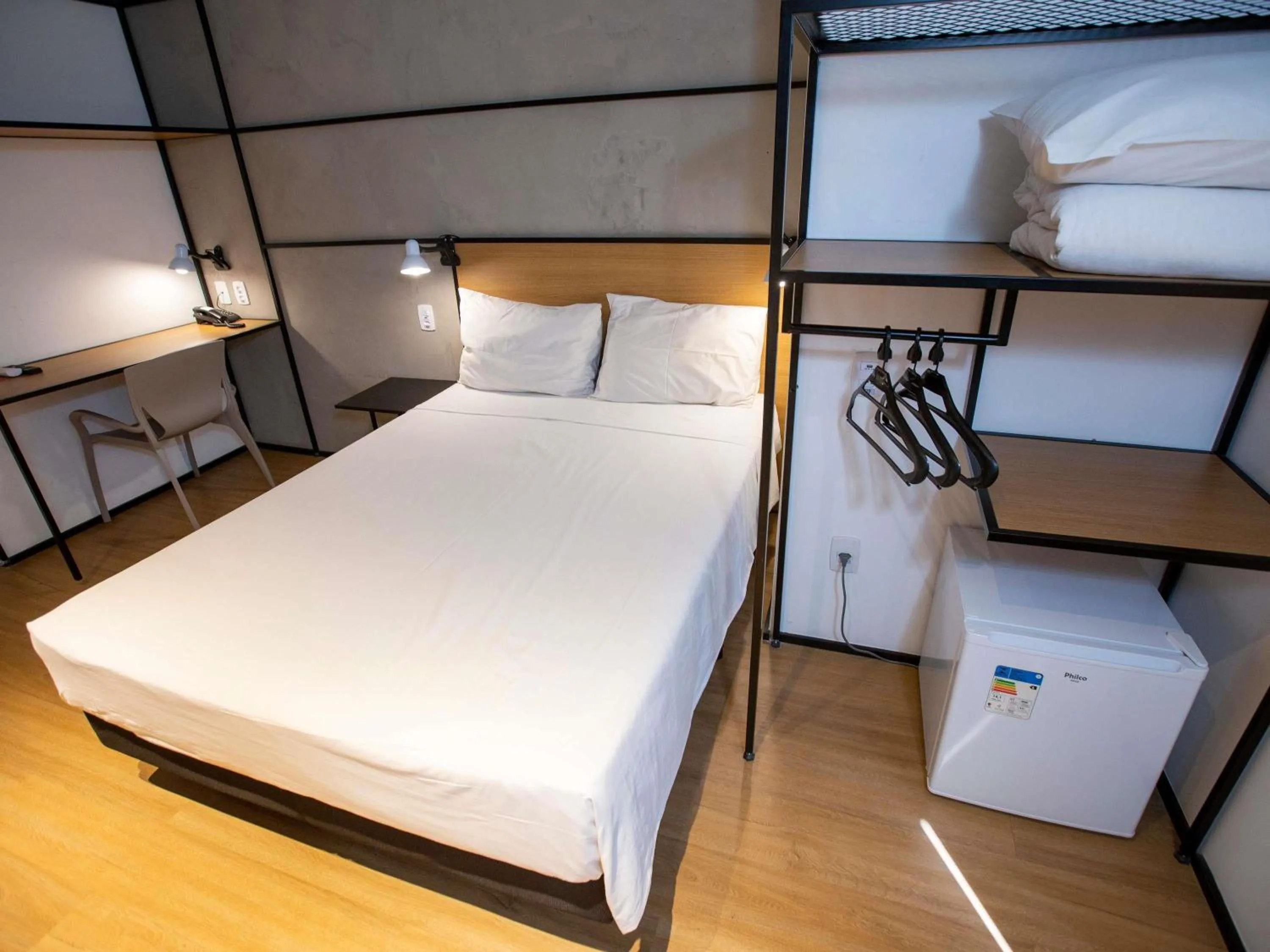 Bedroom, Bed in ibis Cuiaba Shopping