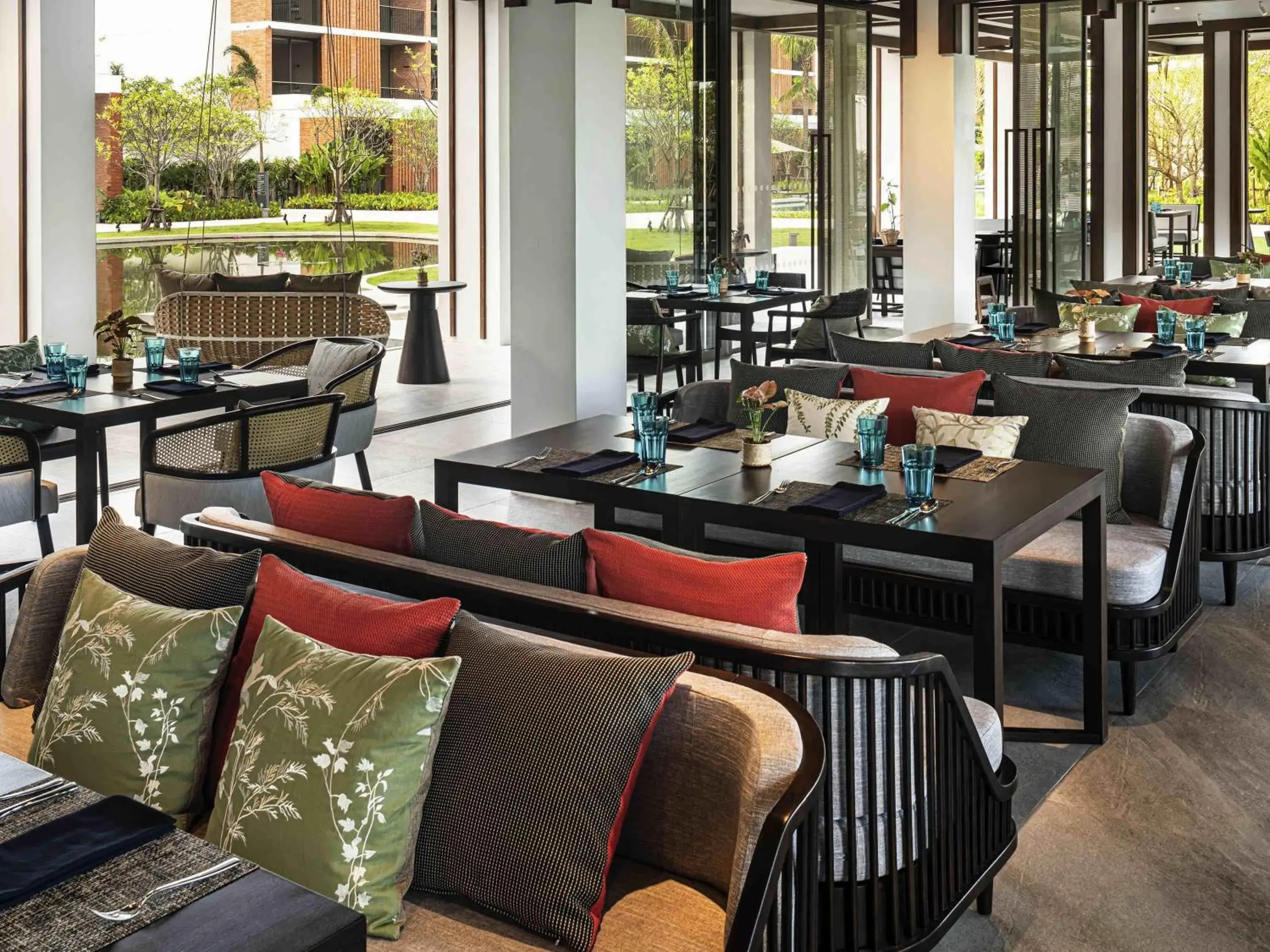 Restaurant/places to eat in Pullman Khao Lak Resort Restaurant/places to eat in Pullman Khao Lak Resort