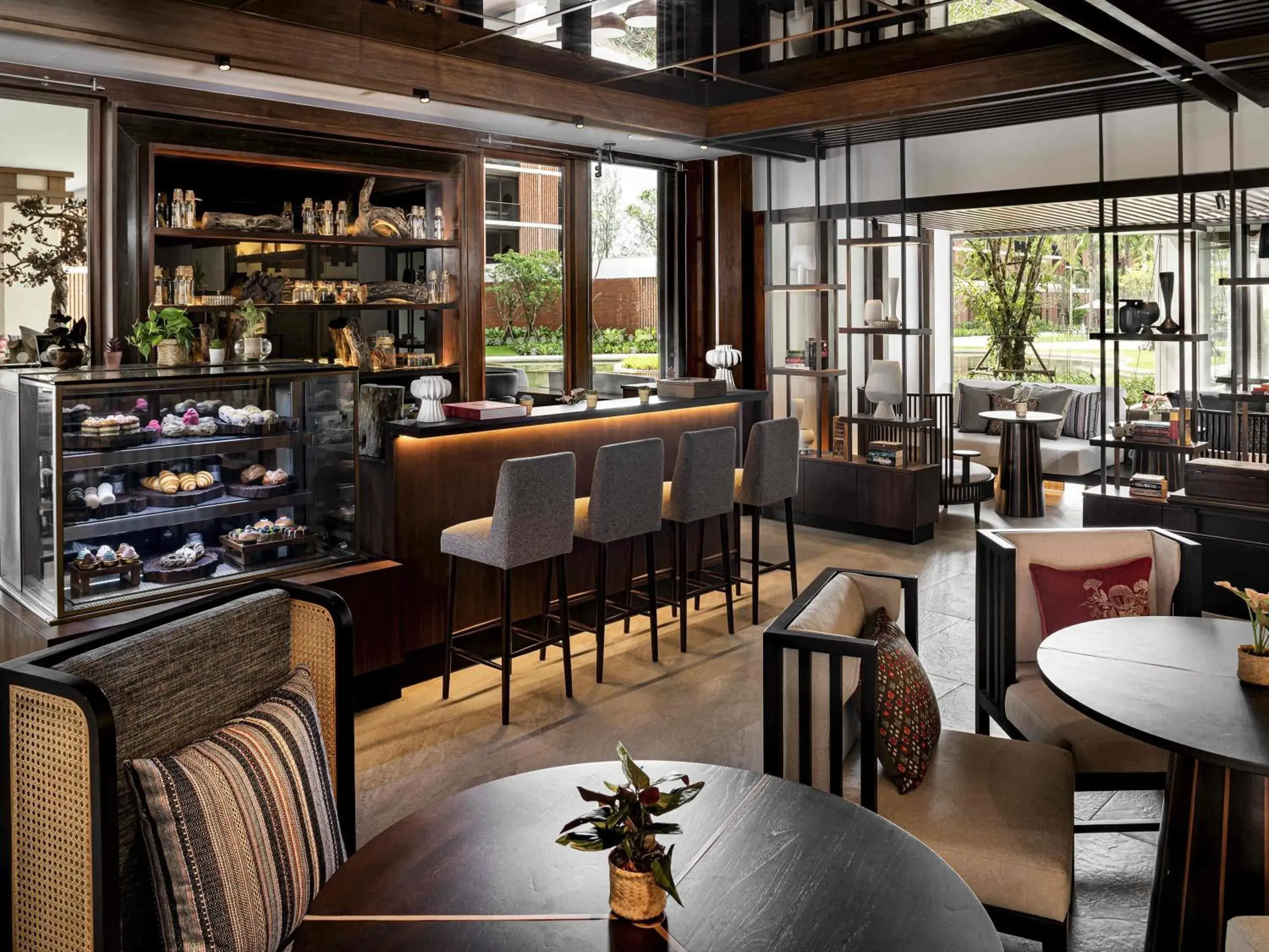 Lounge or bar in Pullman Khao Lak Resort Lounge or bar in Pullman Khao Lak Resort