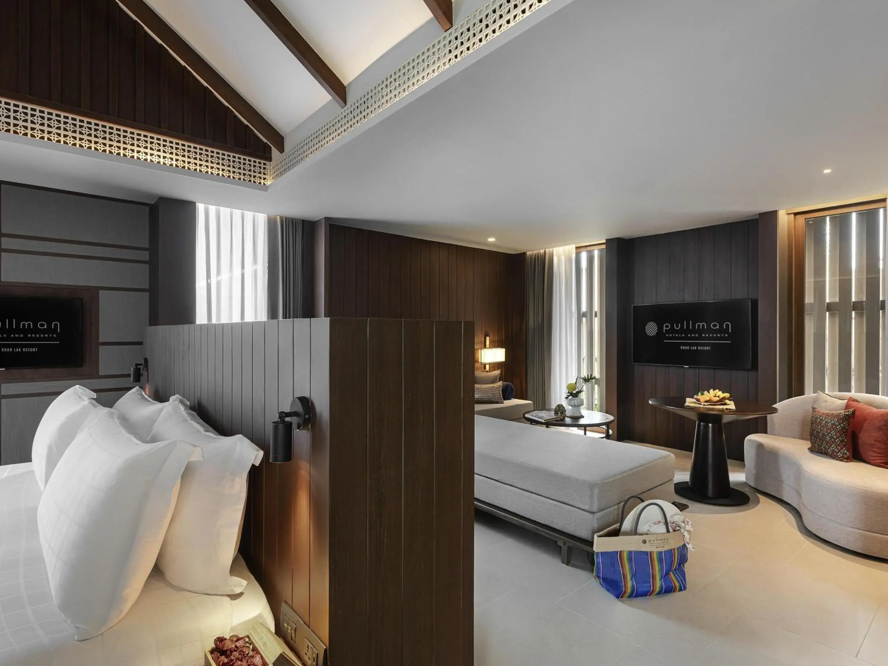 Luxury King Villa with a Pool in Pullman Khao Lak Resort Luxury King Villa with a Pool in Pullman Khao Lak Resort