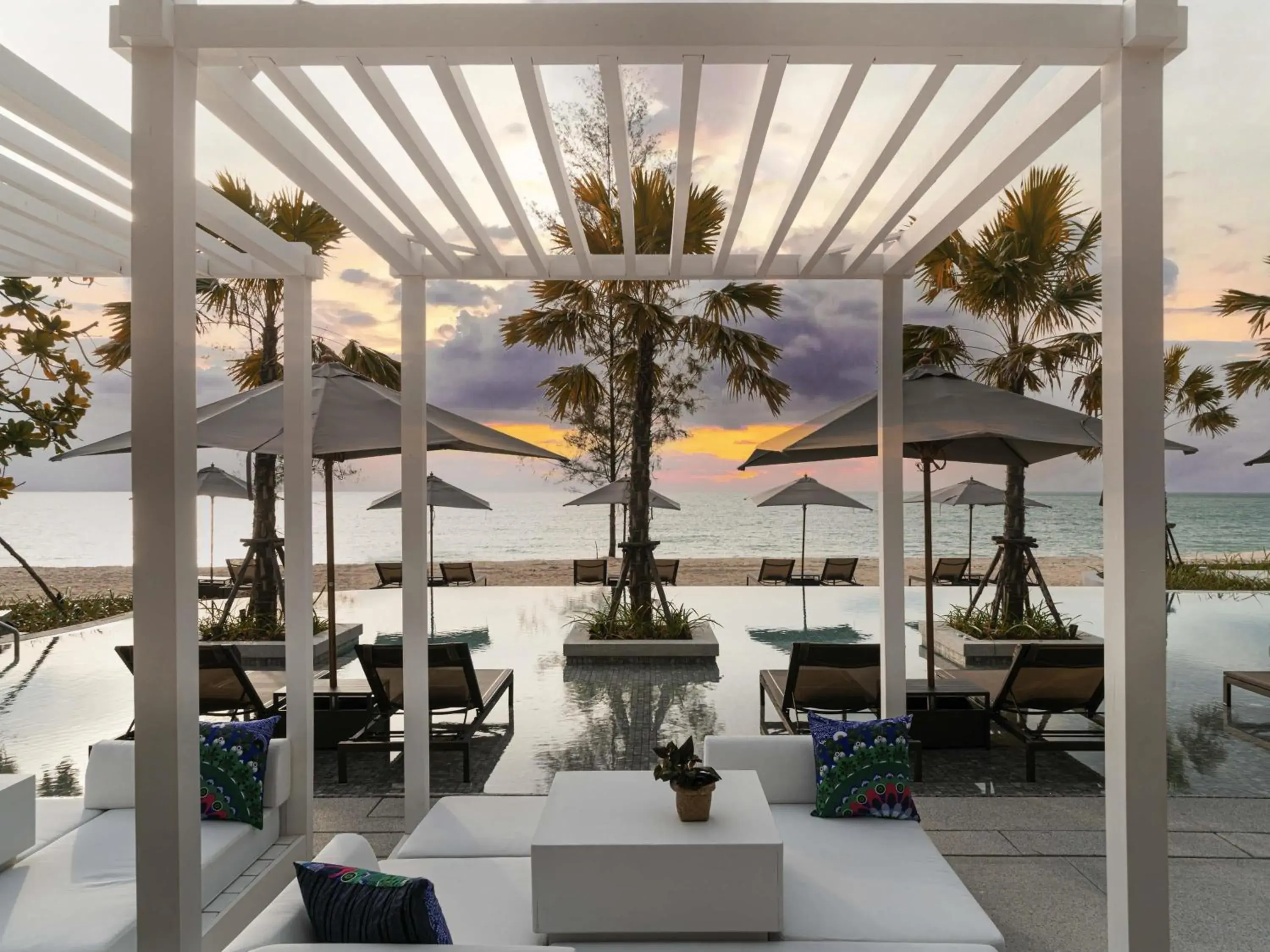 Restaurant/places to eat in Pullman Khao Lak Resort Restaurant/places to eat in Pullman Khao Lak Resort