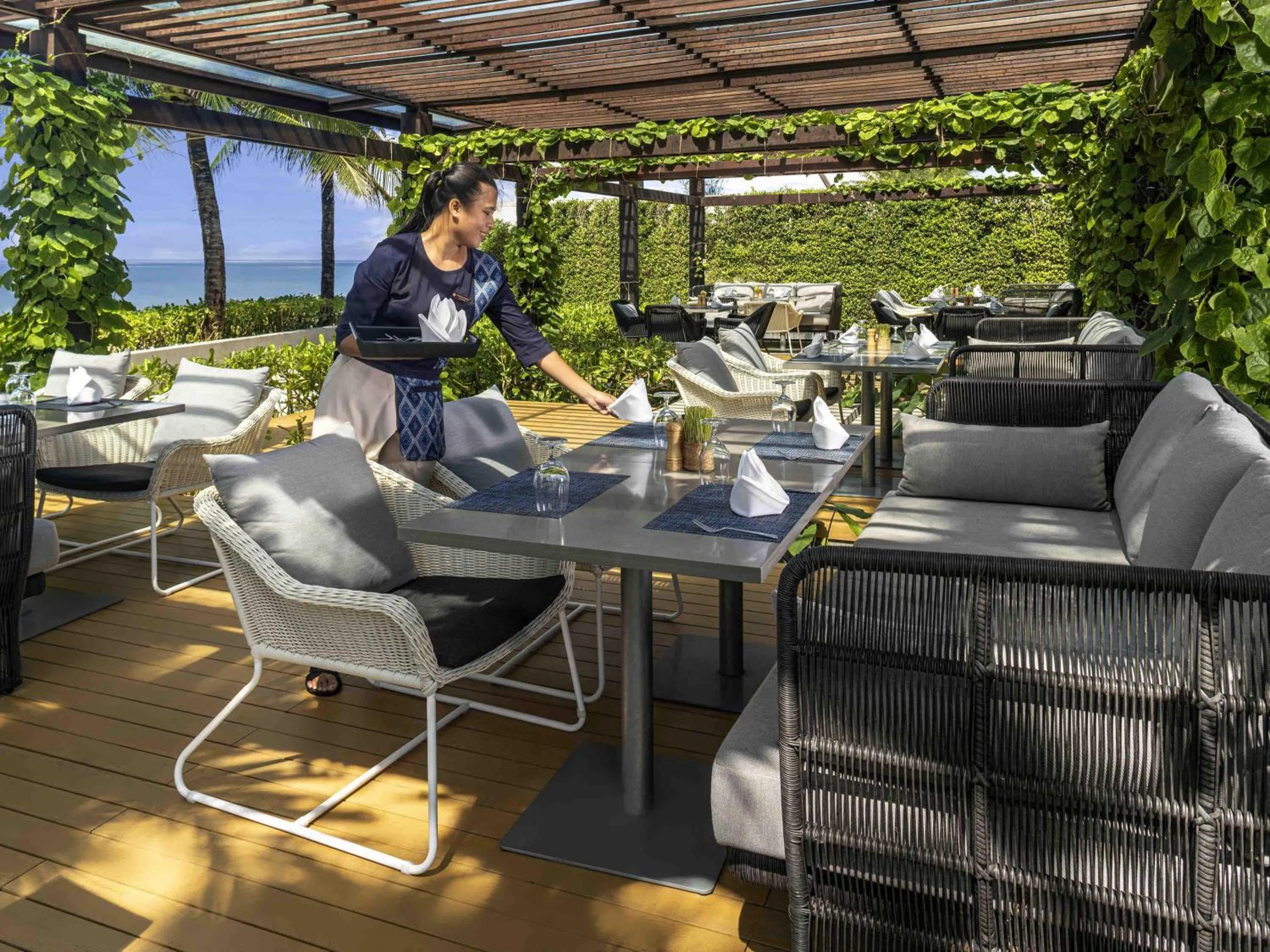 Restaurant/places to eat in Grand Mercure Khao Lak Bangsak