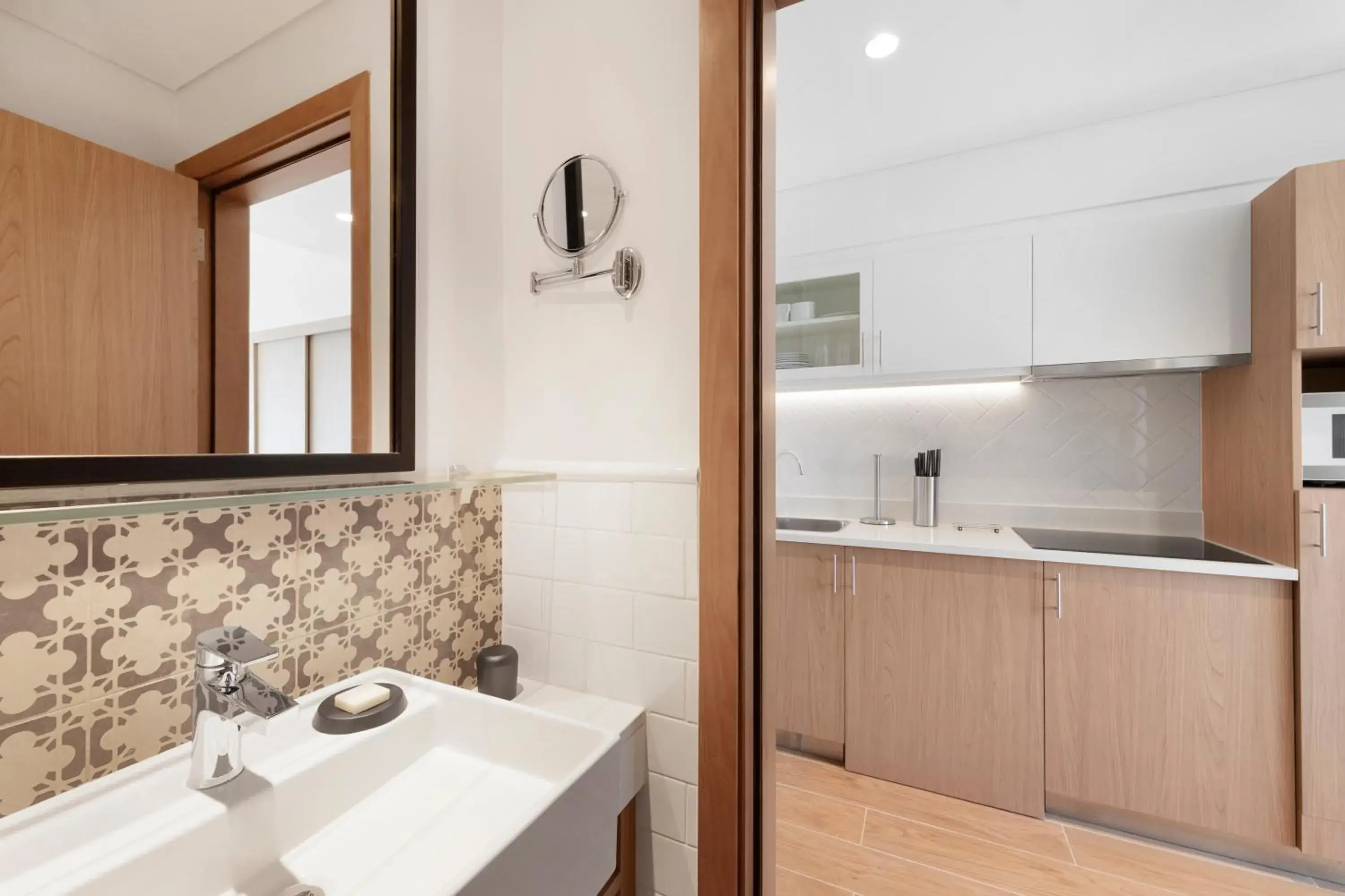 Bathroom in Aparthotel Adagio Dubai Deira Bathroom in Aparthotel Adagio Dubai Deira