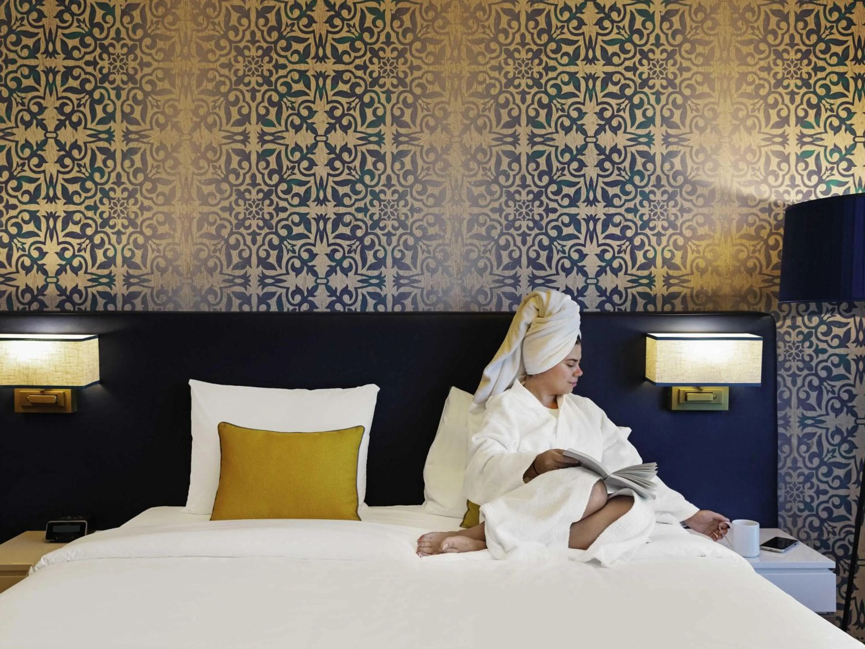 Bedroom, Bed in Aparthotel Adagio Dubai Deira