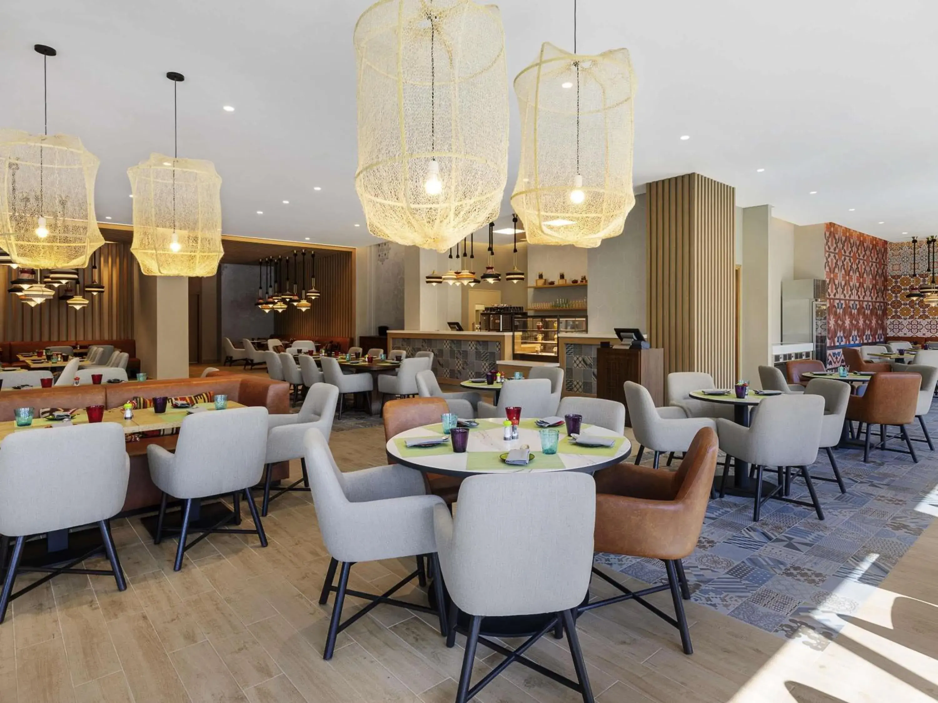 Restaurant/places to eat in Aparthotel Adagio Dubai Deira Restaurant/places to eat in Aparthotel Adagio Dubai Deira