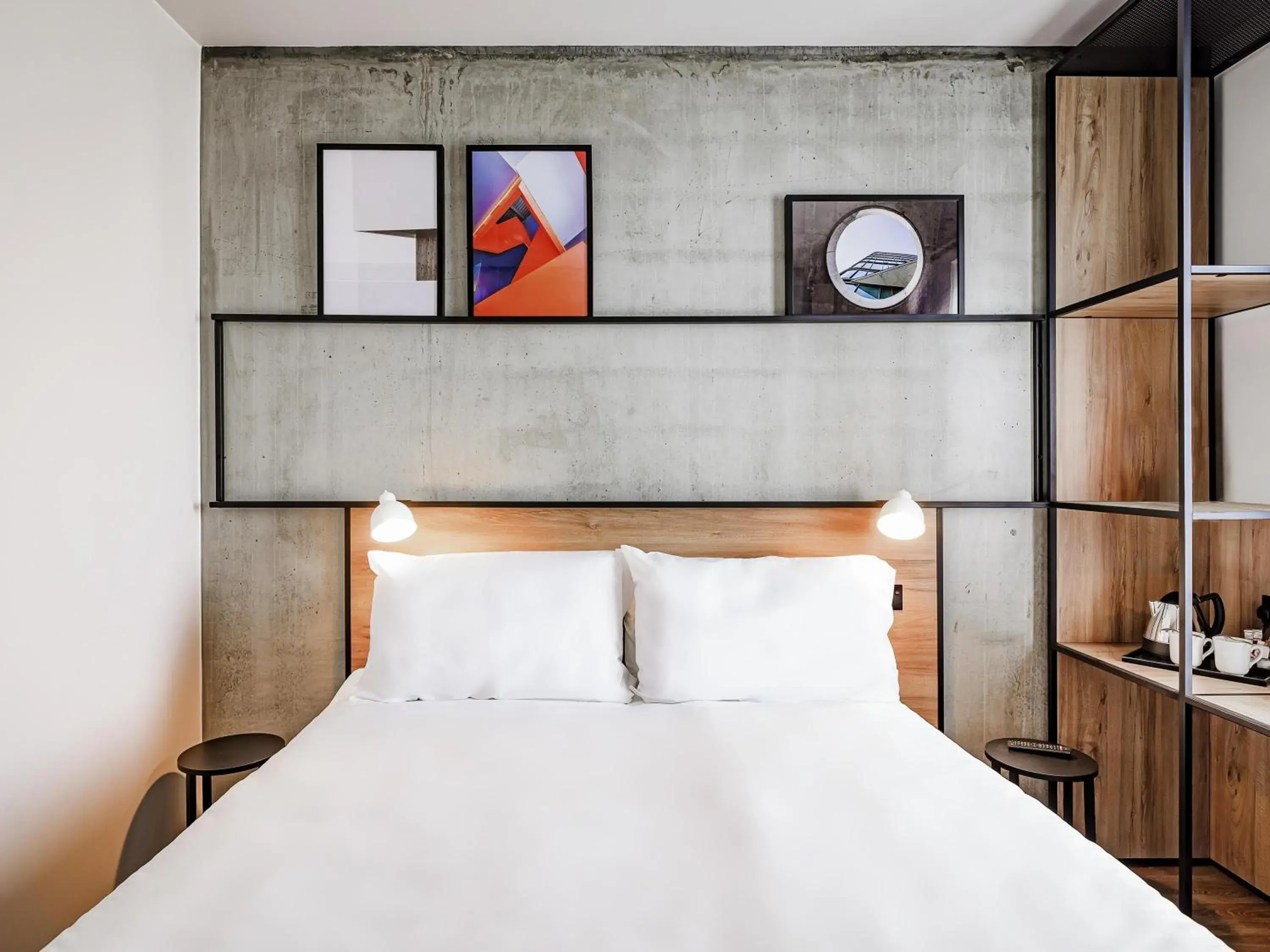 Bedroom, Bed in ibis Bridgwater, M5 Jct23 Bedroom, Bed in ibis Bridgwater, M5 Jct23