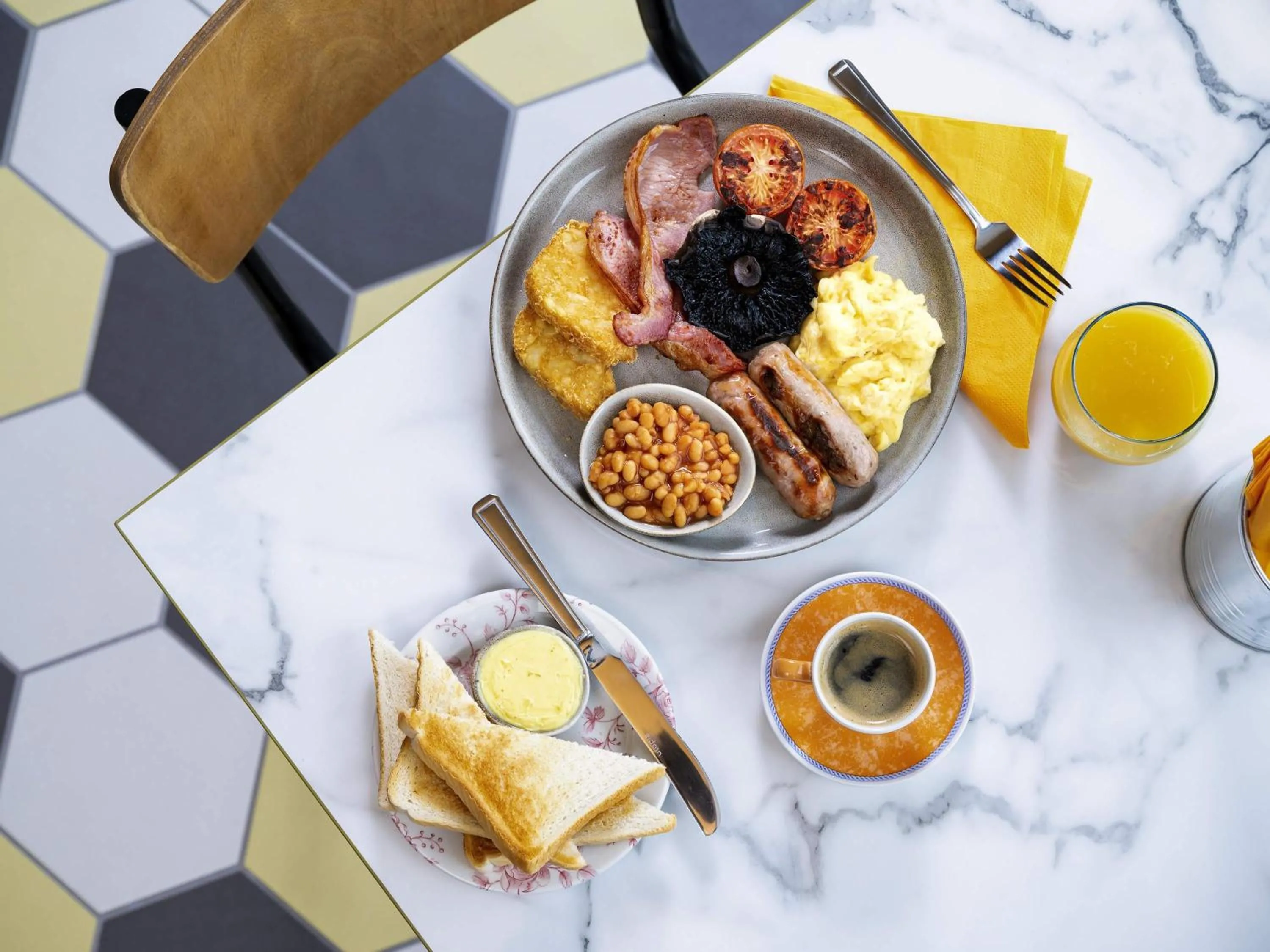 Breakfast in ibis Bridgwater, M5 Jct23