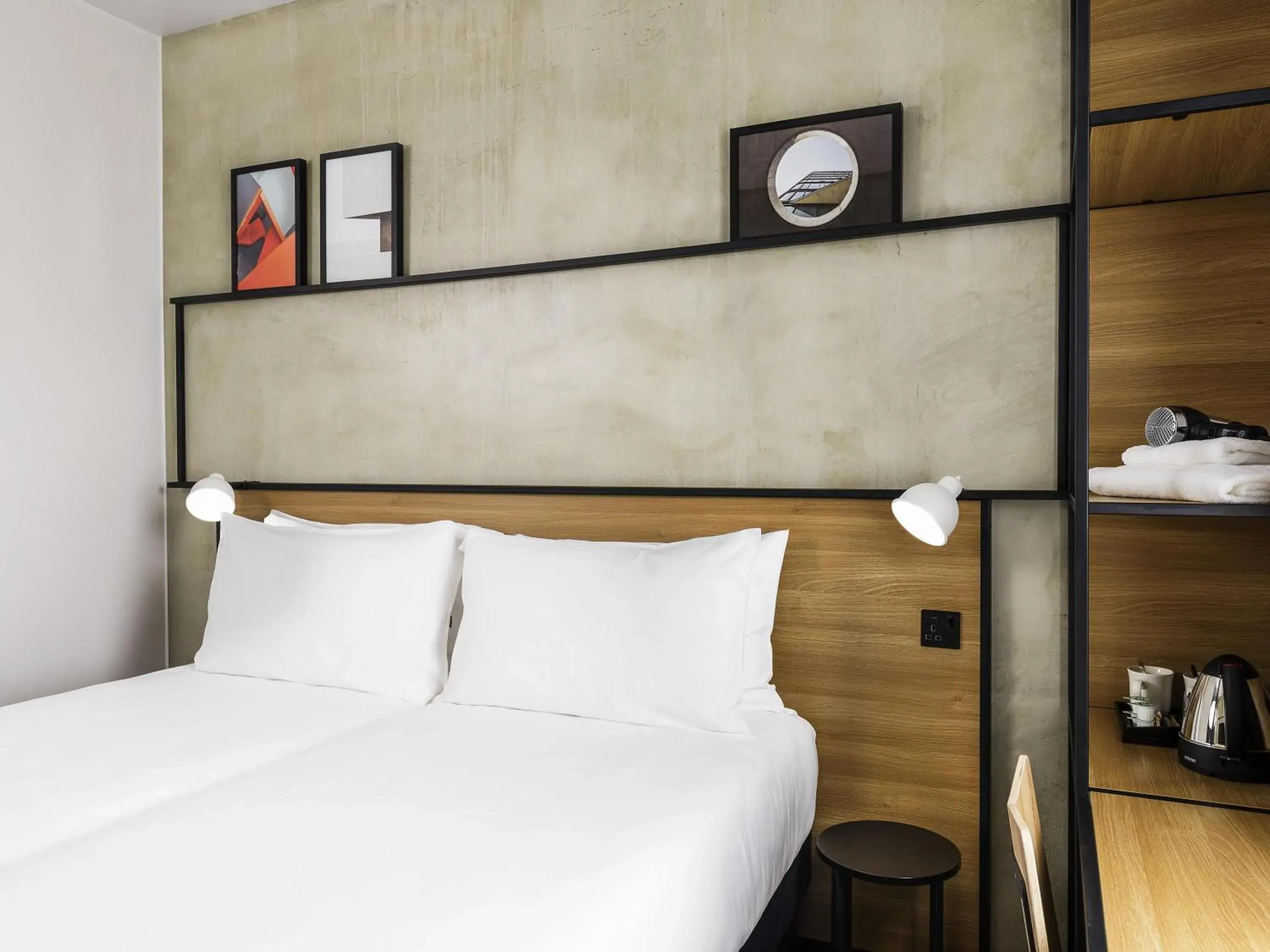 Bedroom, Bed in ibis Bridgwater, M5 Jct23 Bedroom, Bed in ibis Bridgwater, M5 Jct23