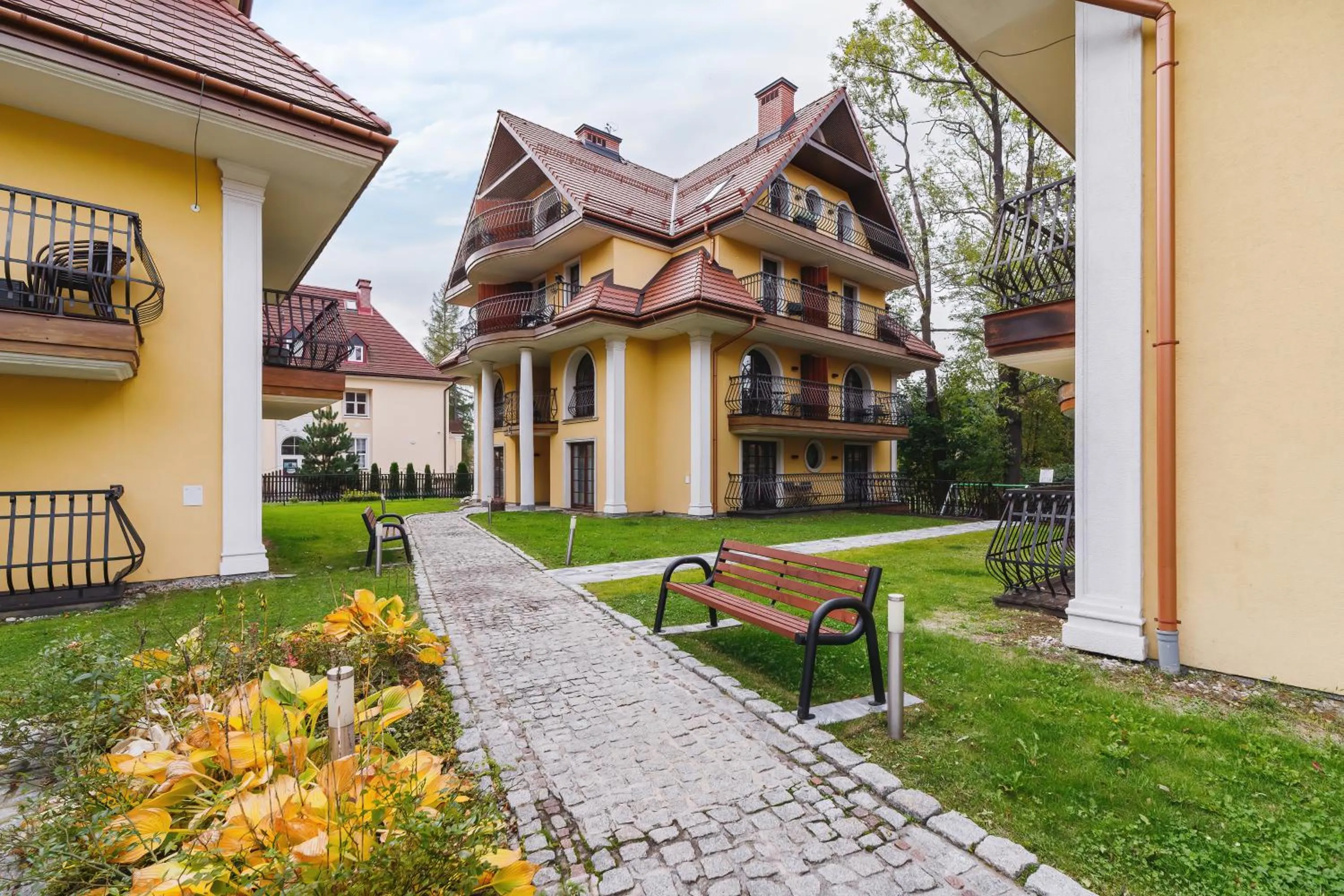 Property building in Apartament Neapol Rezydencja Sienkiewicza by Noclegi Renters