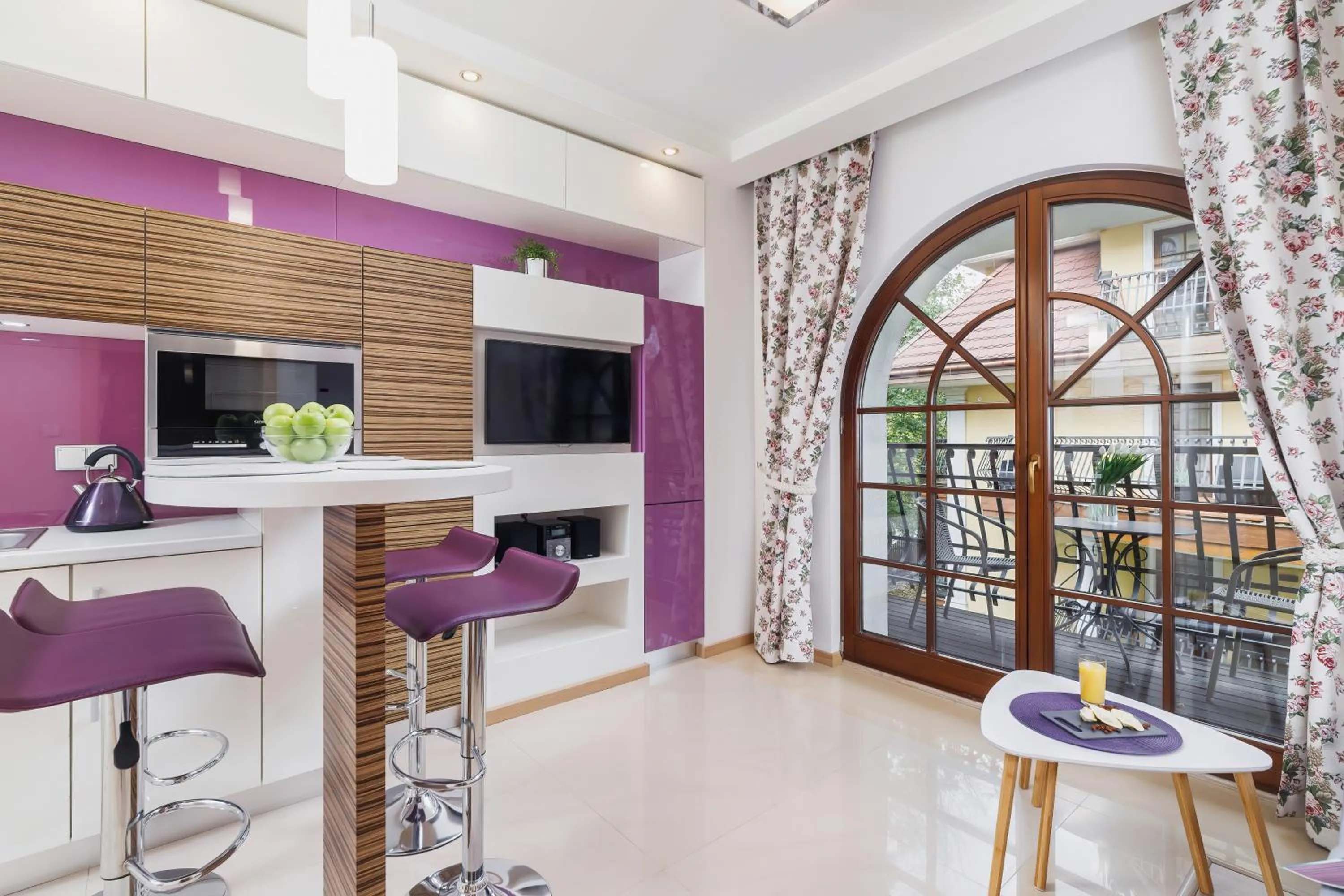 Living room in Apartament Neapol Rezydencja Sienkiewicza by Noclegi Renters