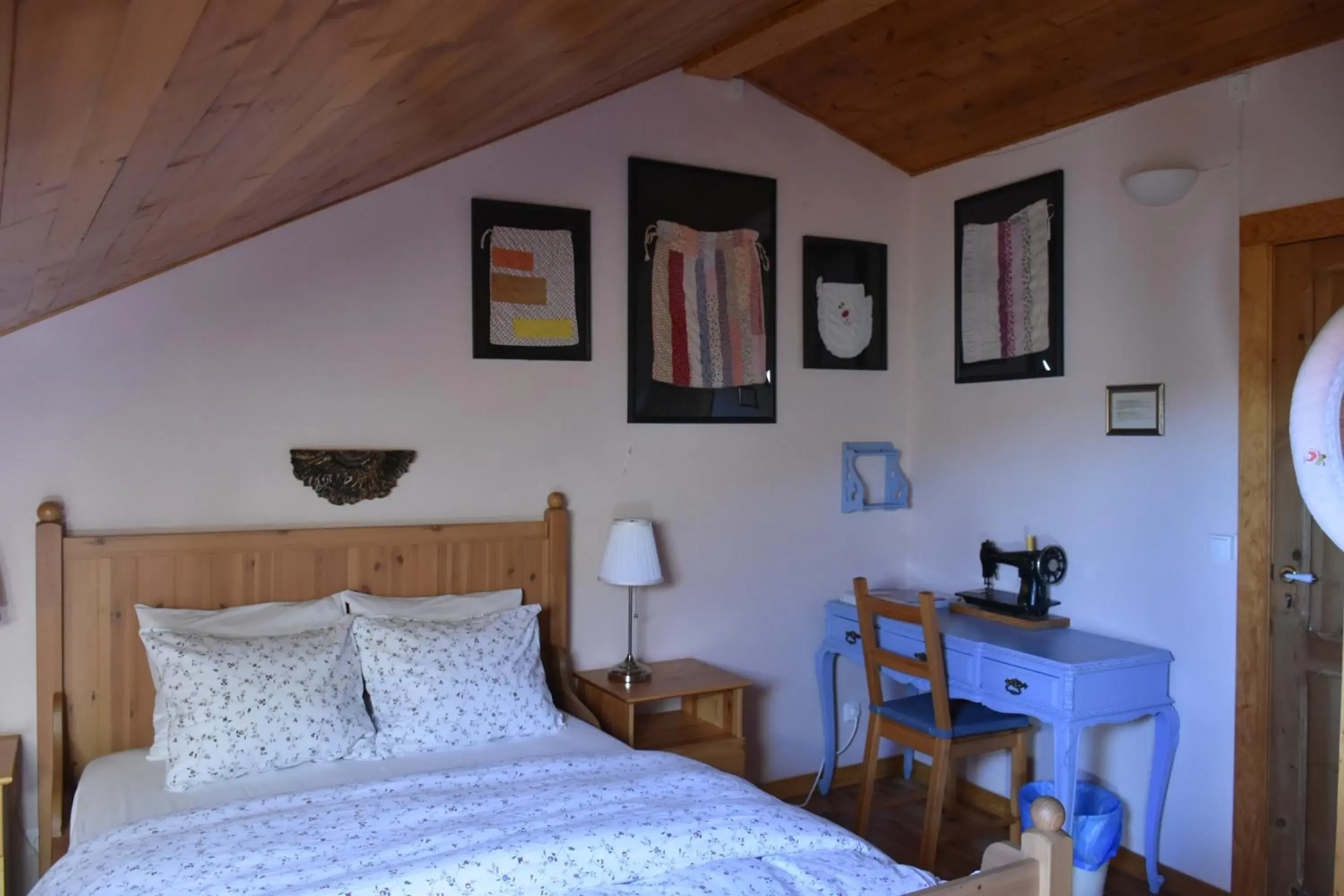 Quadruple Room in Sintra Small Hostel Quadruple Room in Sintra Small Hostel