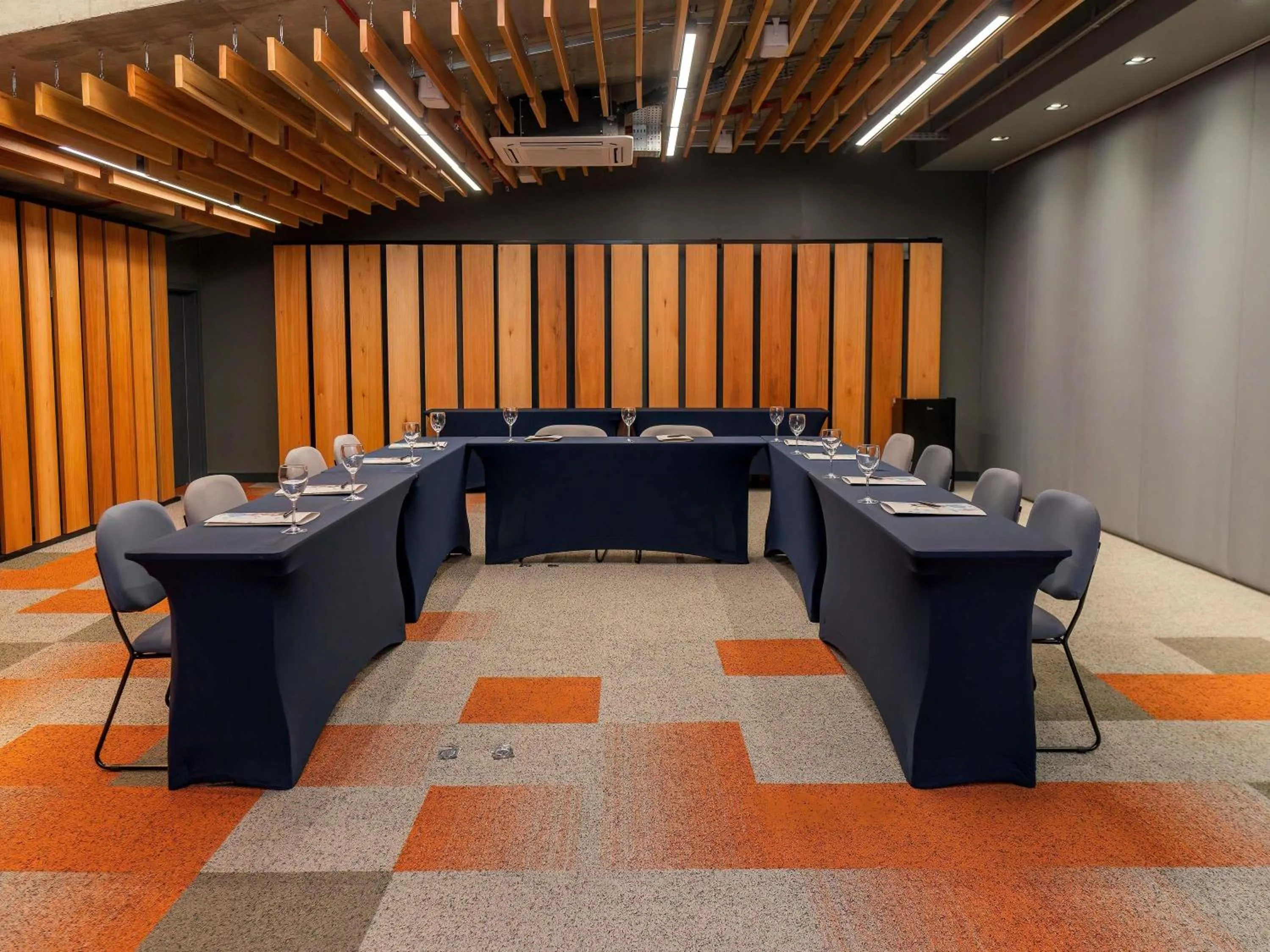 Meeting/conference room in Novotel Criciuma