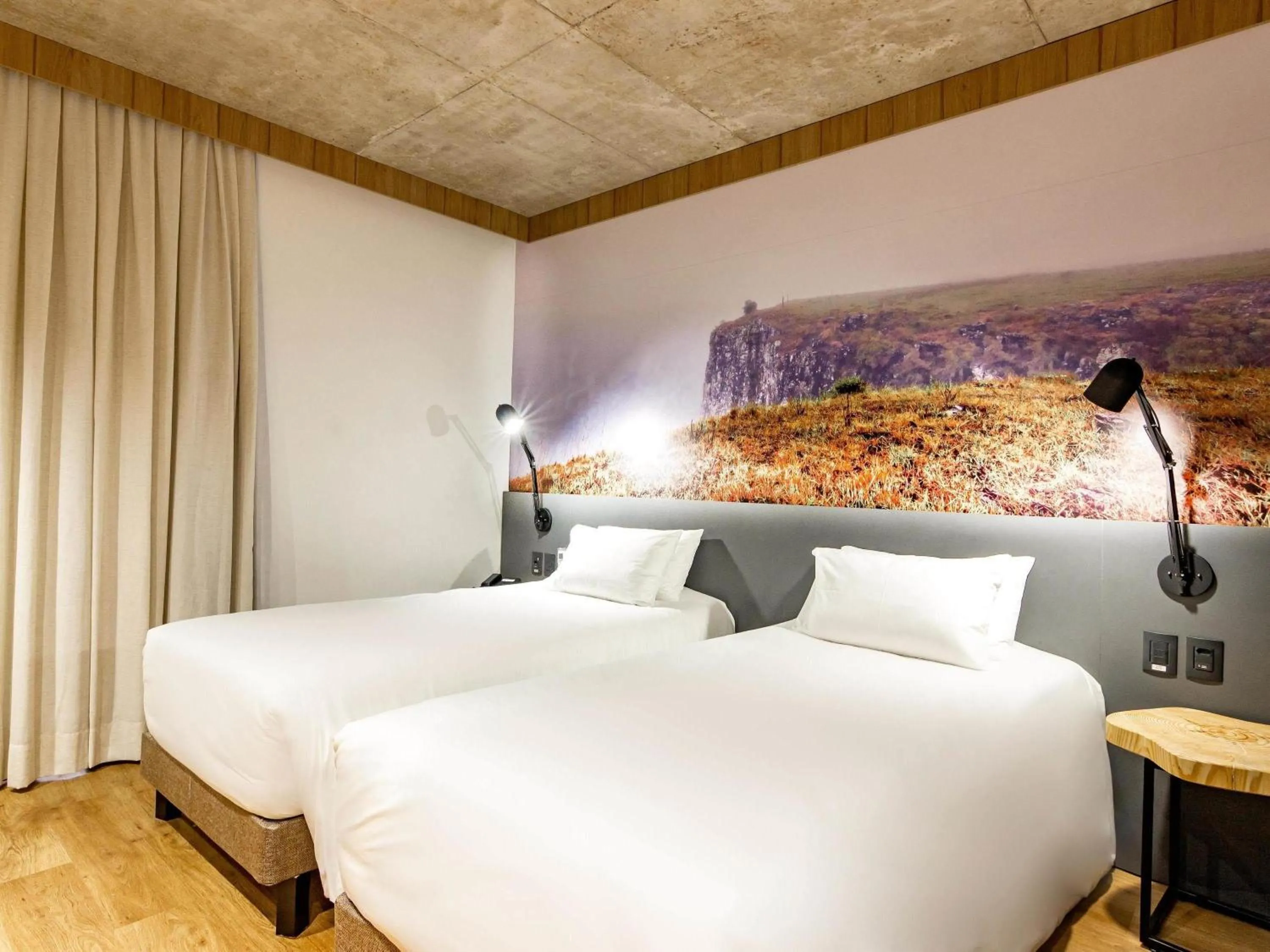 Bedroom, Bed in Novotel Criciuma