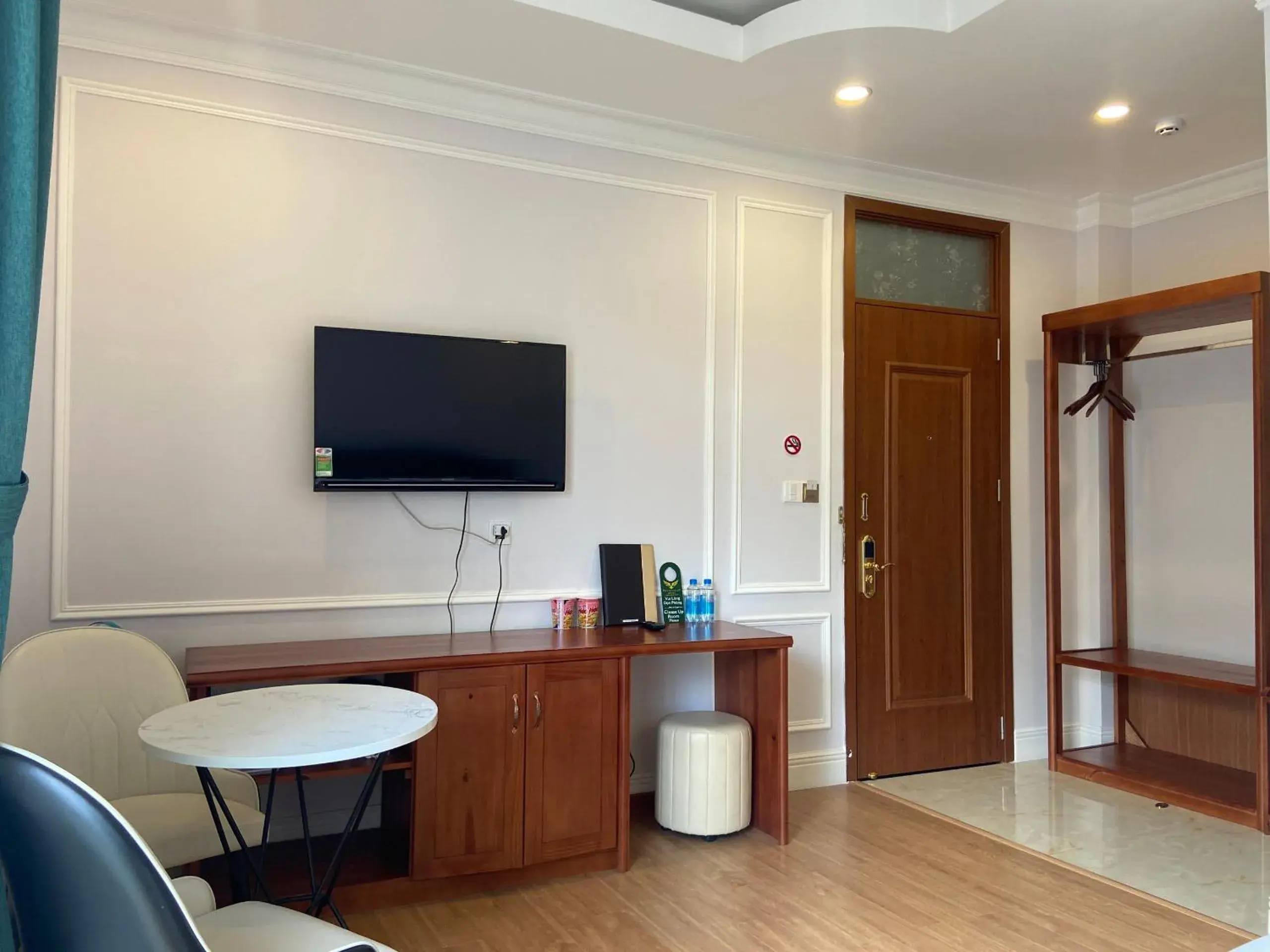 Property building, Bed in Peach Valley Hotel Dalat Property building, Bed in Peach Valley Hotel Dalat