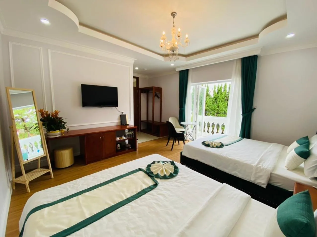 Bedroom, Bed in Peach Valley Hotel Dalat