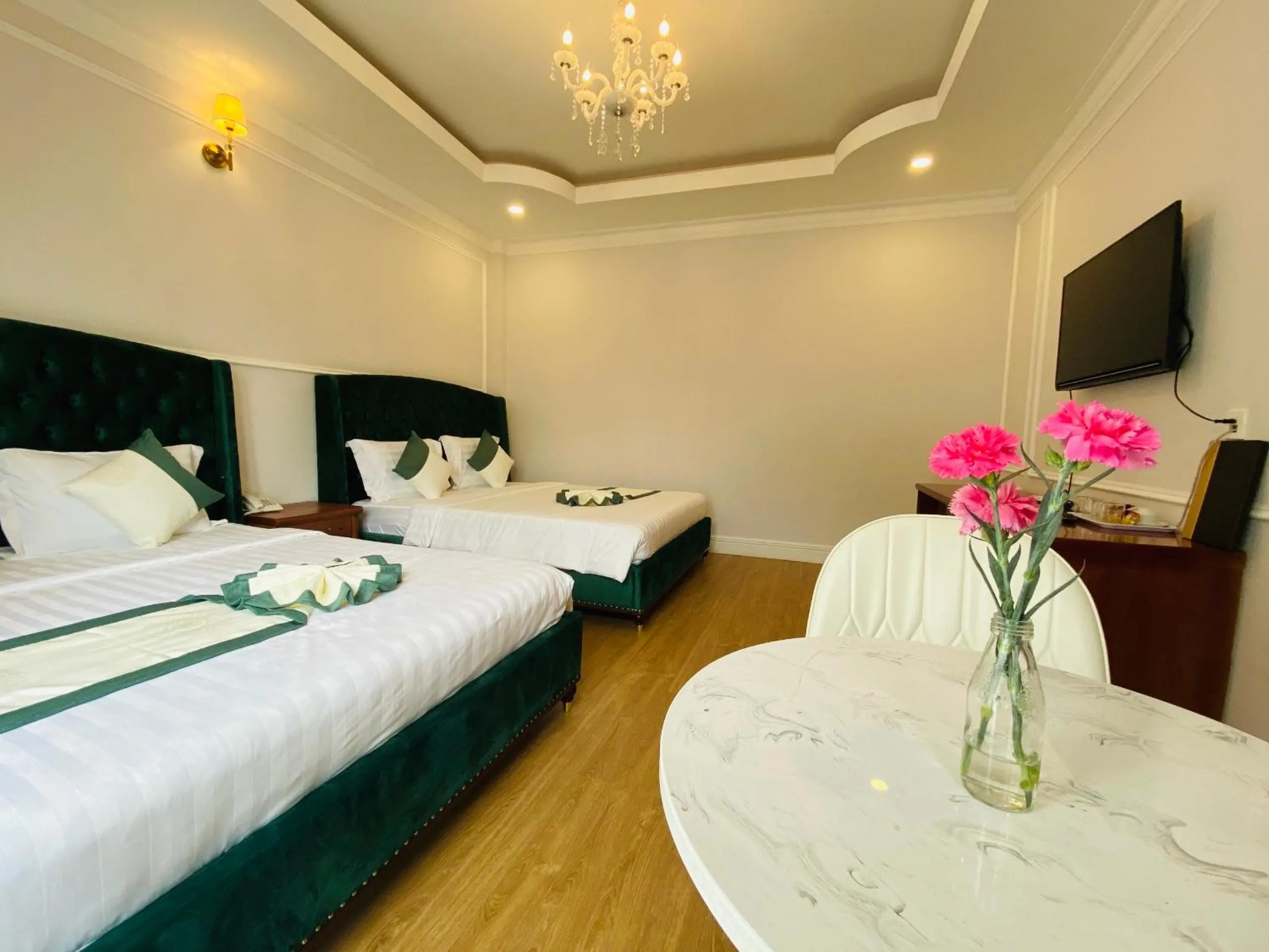 Bedroom, Bed in Peach Valley Hotel Dalat