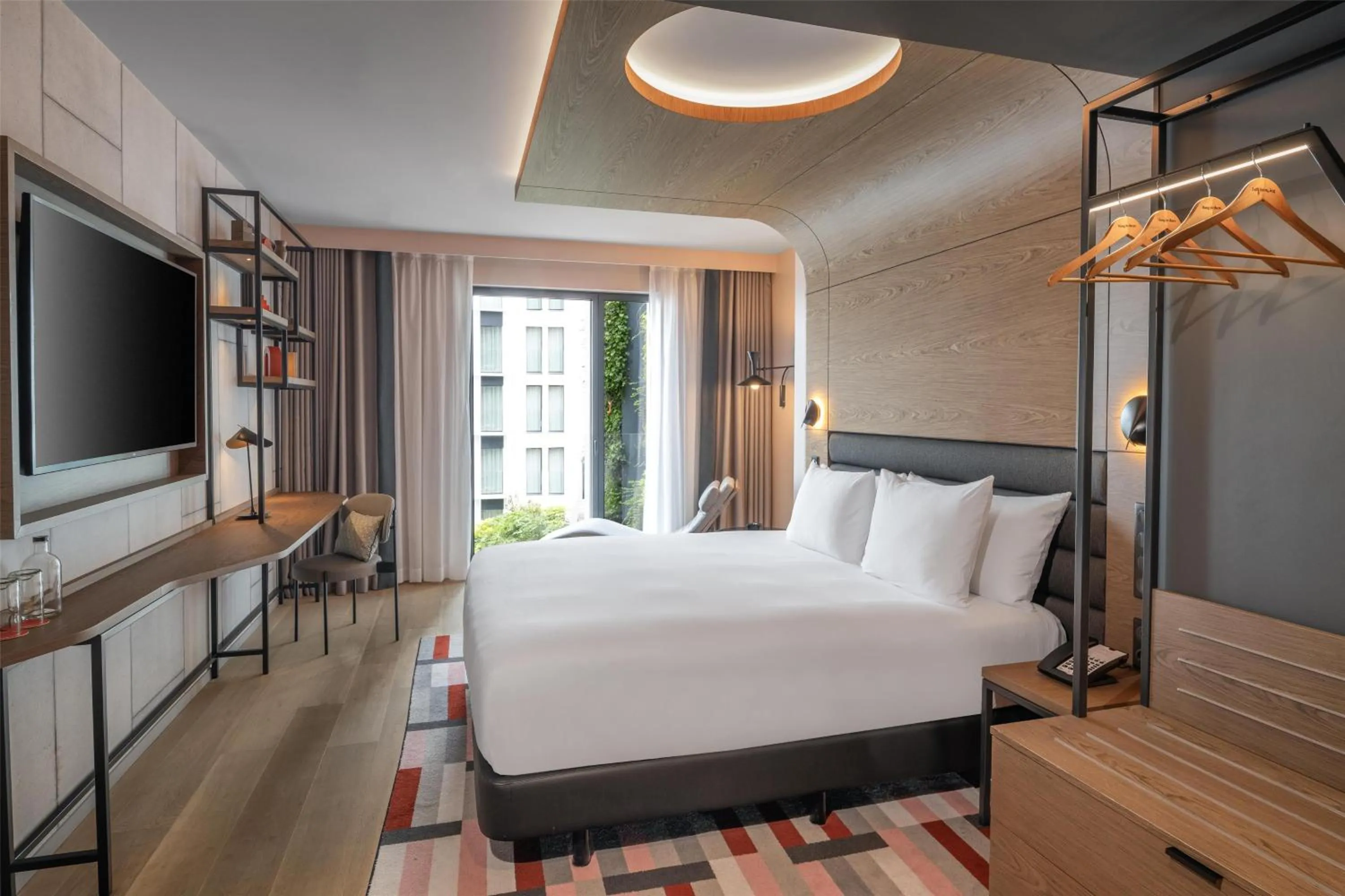 Bed in Canopy By Hilton Paris Eiffel Tower