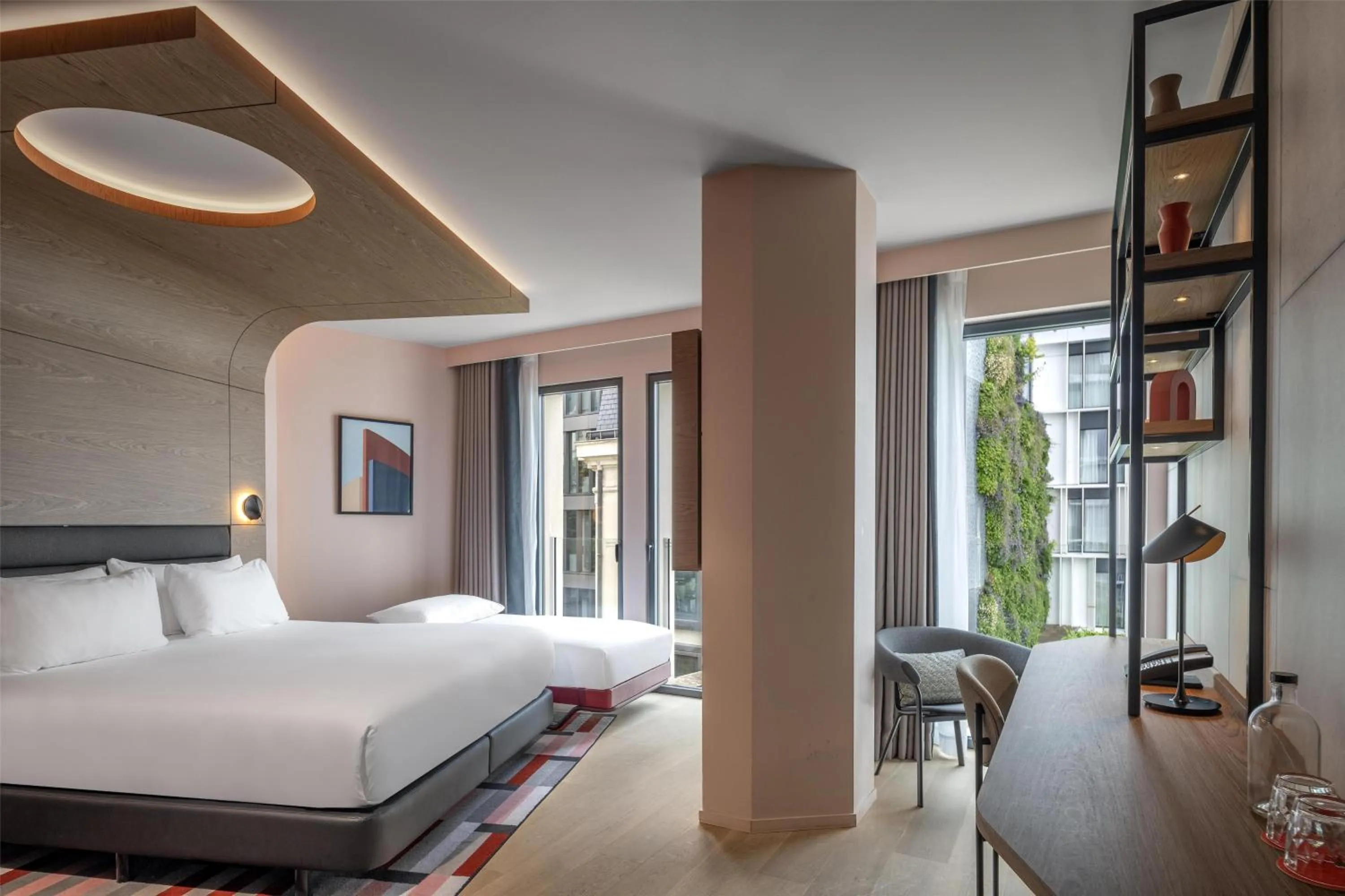 Bed in Canopy By Hilton Paris Eiffel Tower