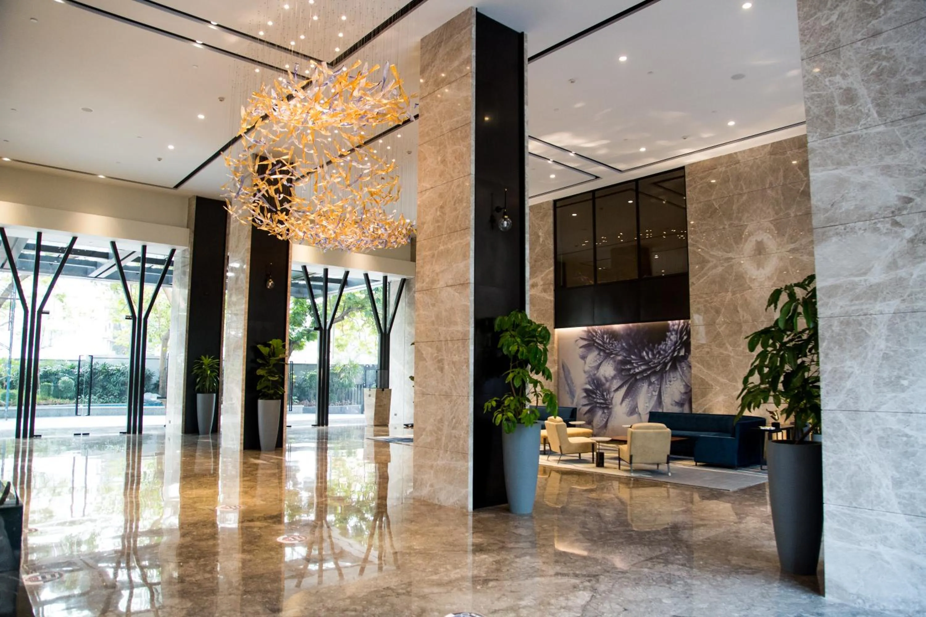 Lobby or reception in Radisson Blu Mumbai International Airport