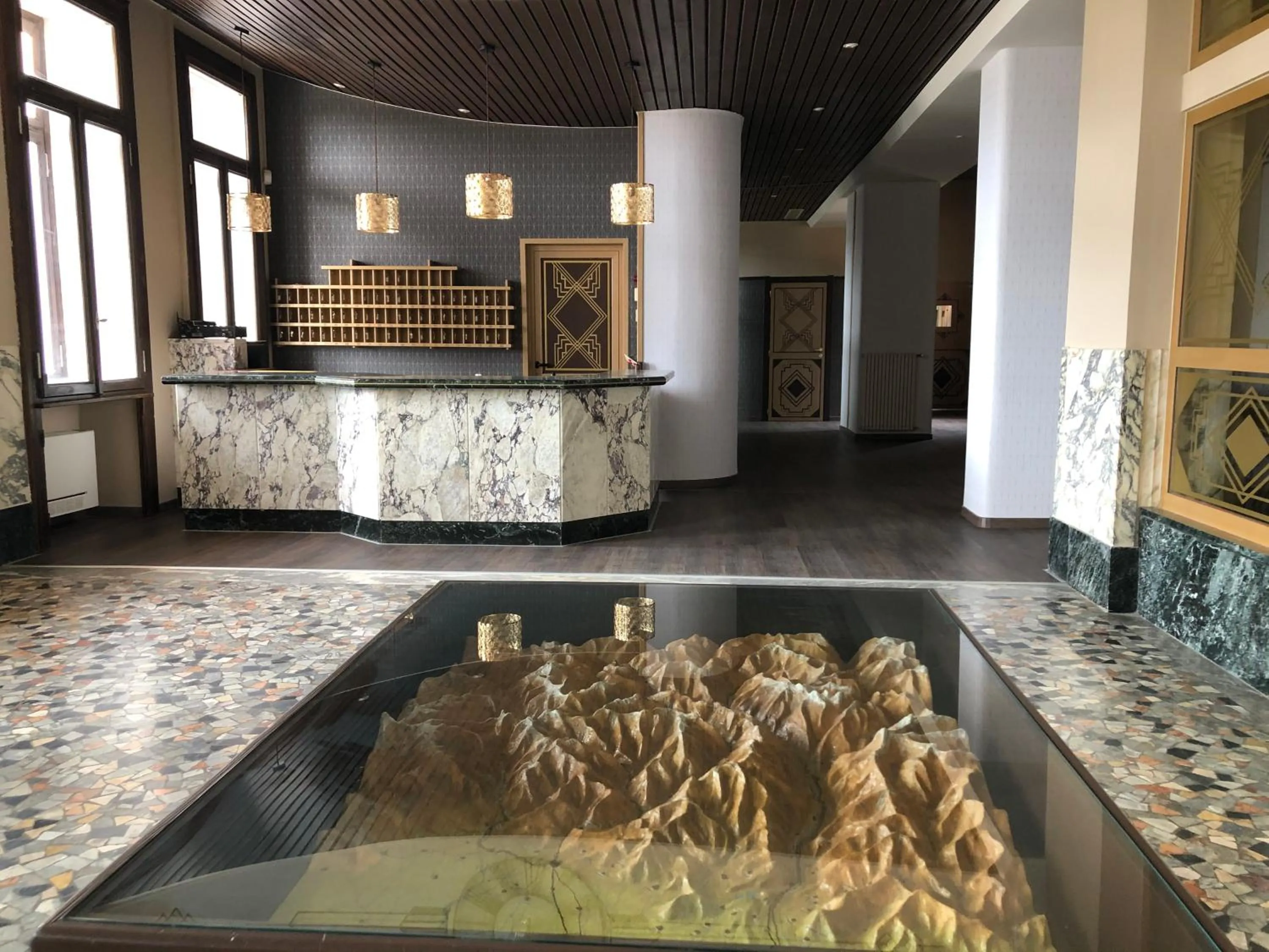 Pràcatinat Hotel & Restaurant